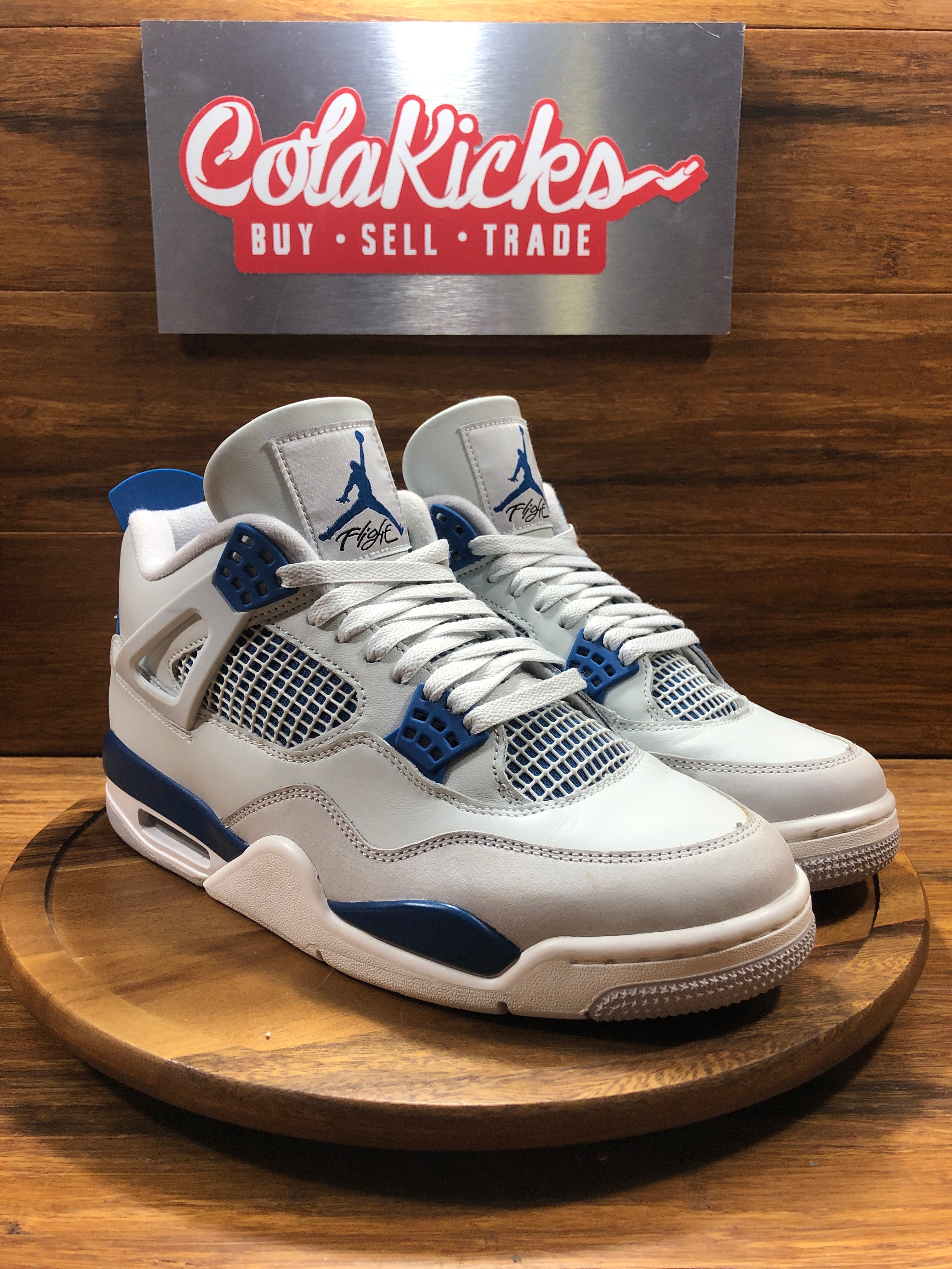 Jordan 4 Retro Military Blue (2024)