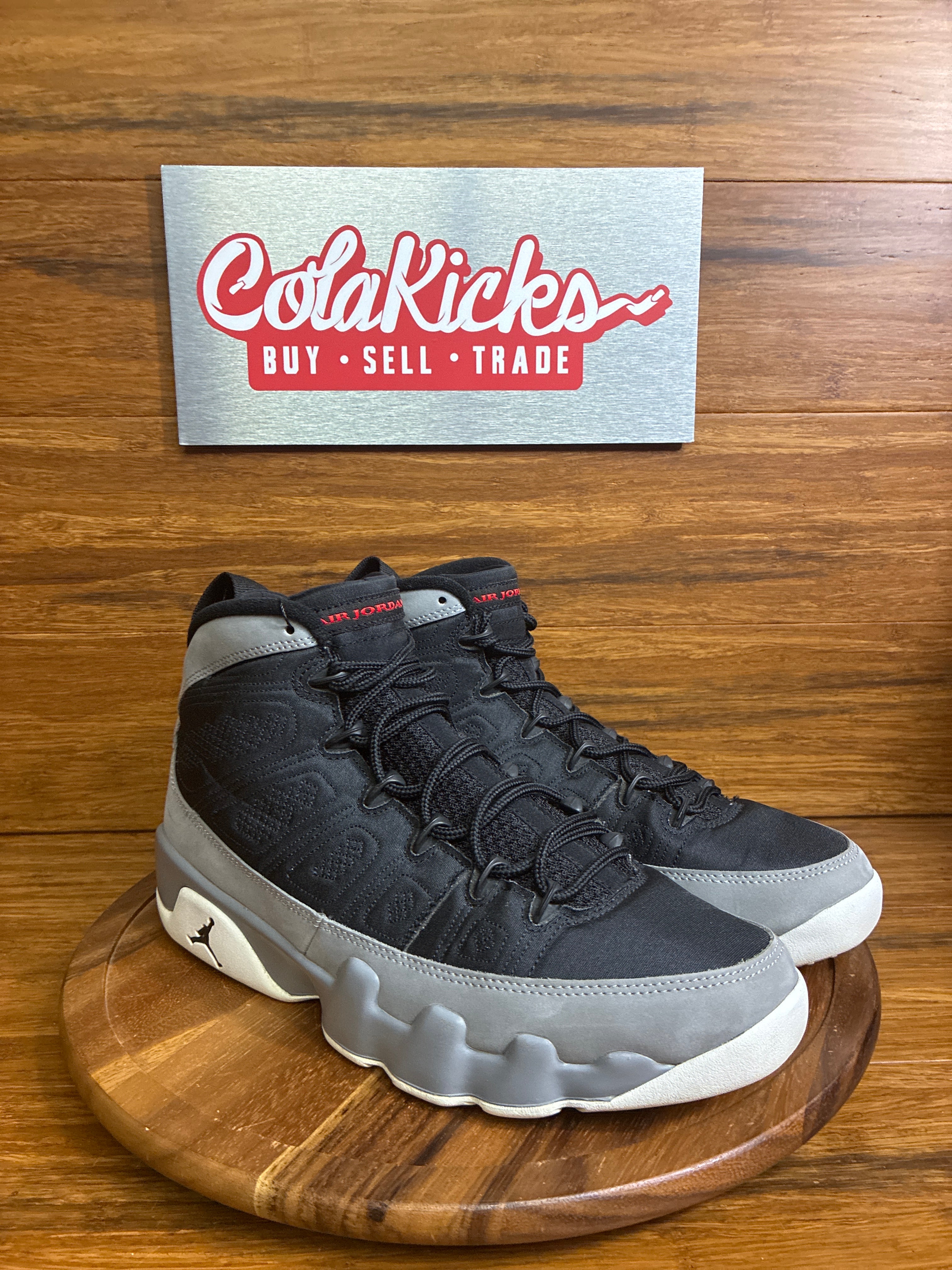 Jordan 9 Retro Particle Grey