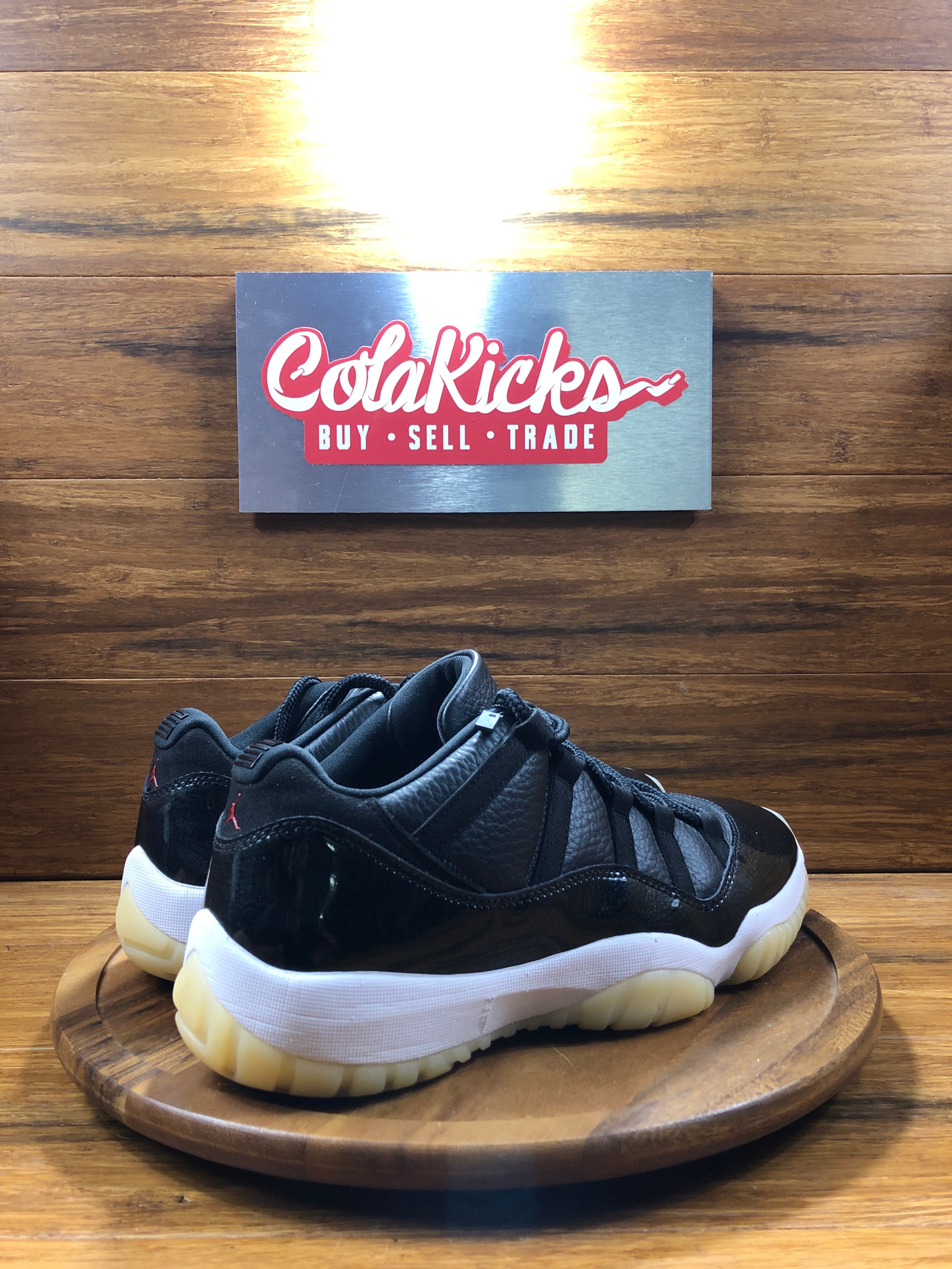 Jordan 11 Retro Low 72-10
