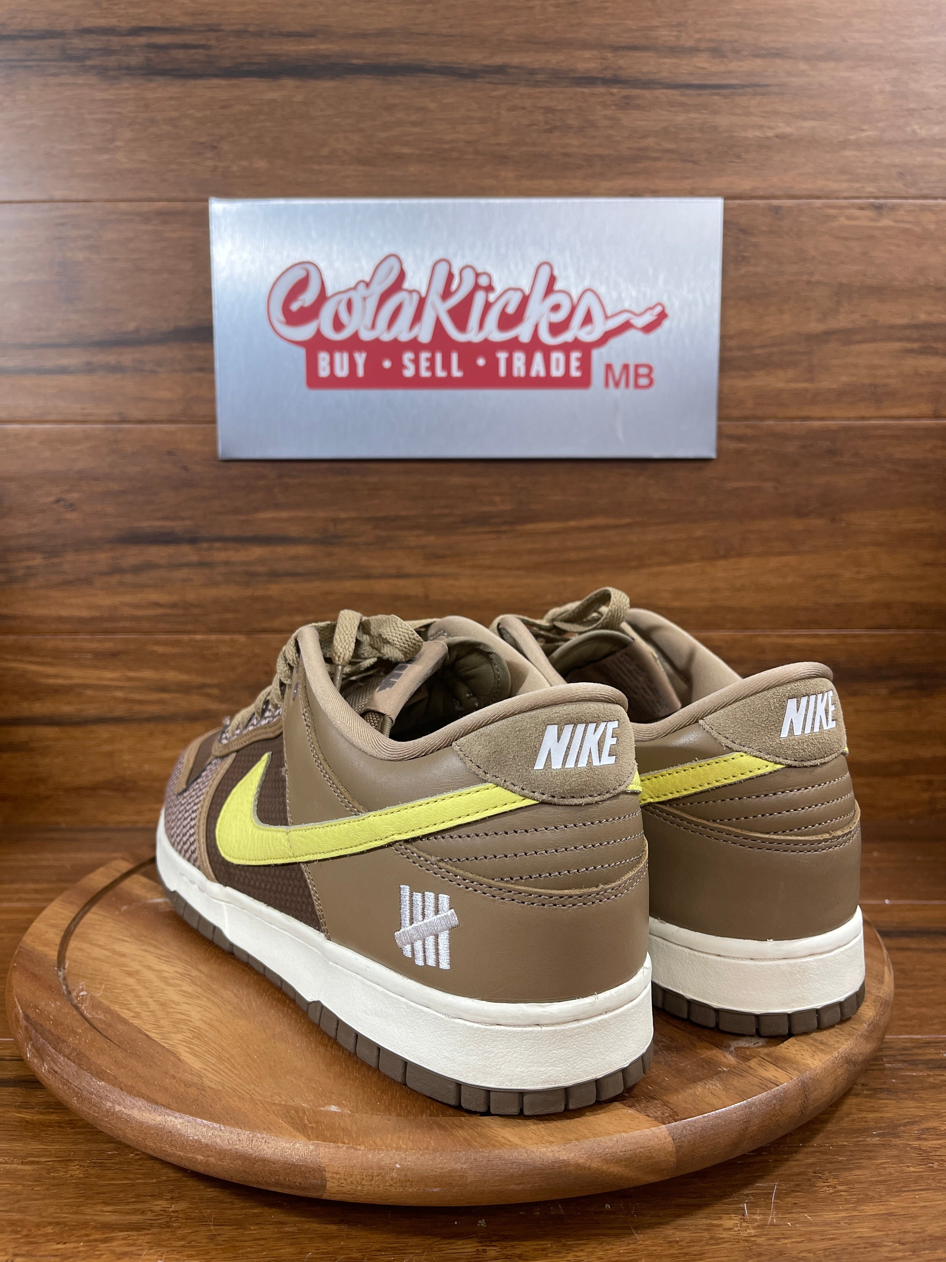 Nike Dunk Low SP Undefeated Canteen Dunk vs. AF1 Pack