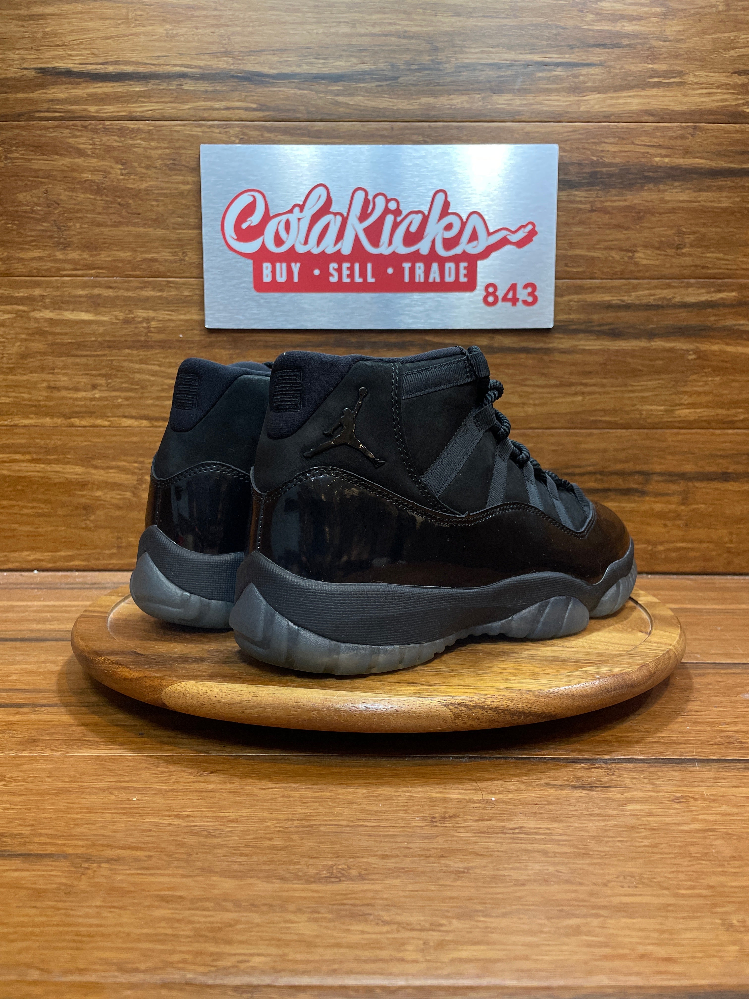 Jordan 11 Retro Cap and Gown