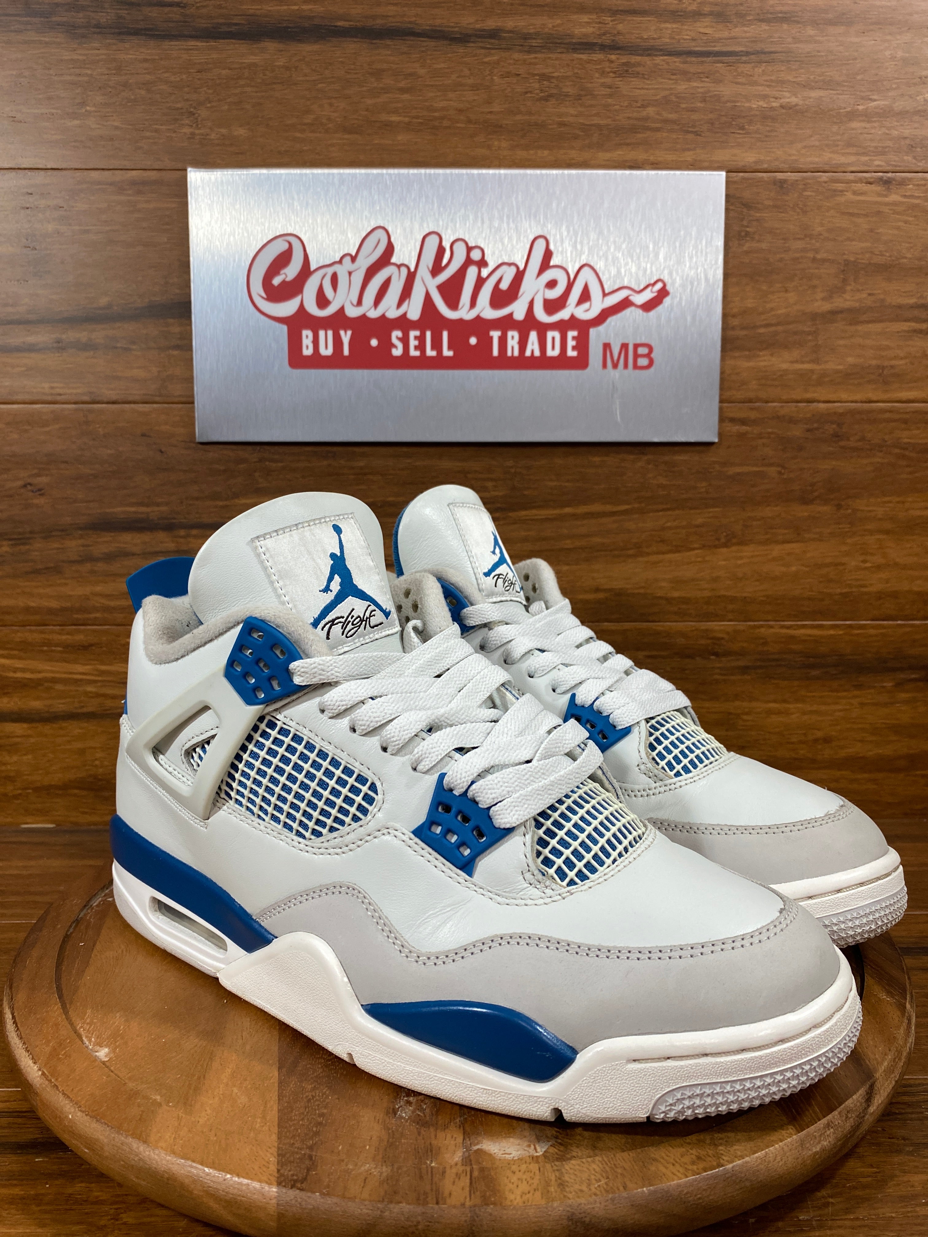 Jordan 4 Retro Military Blue (2024)