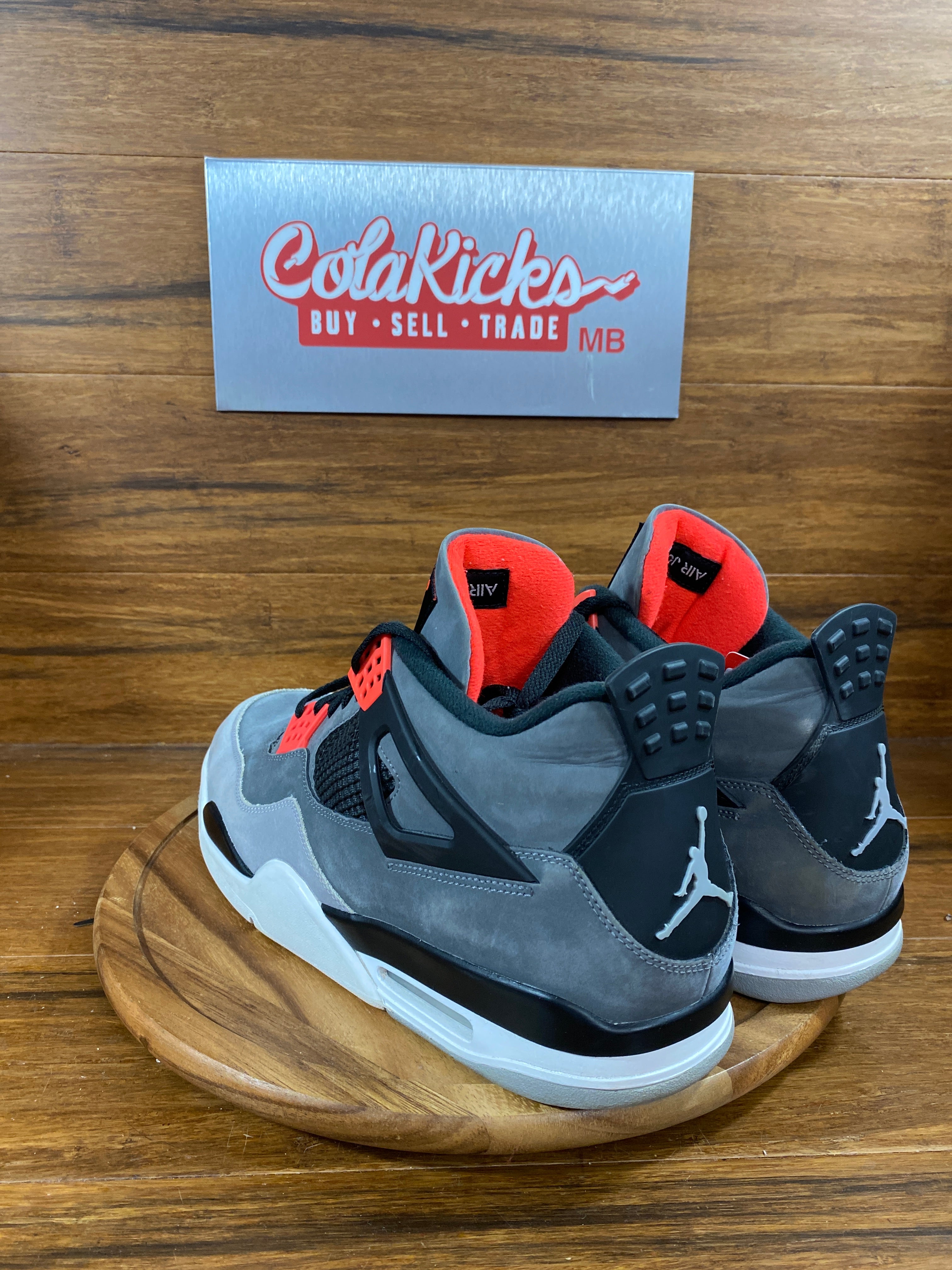 Jordan 4 Retro Infrared