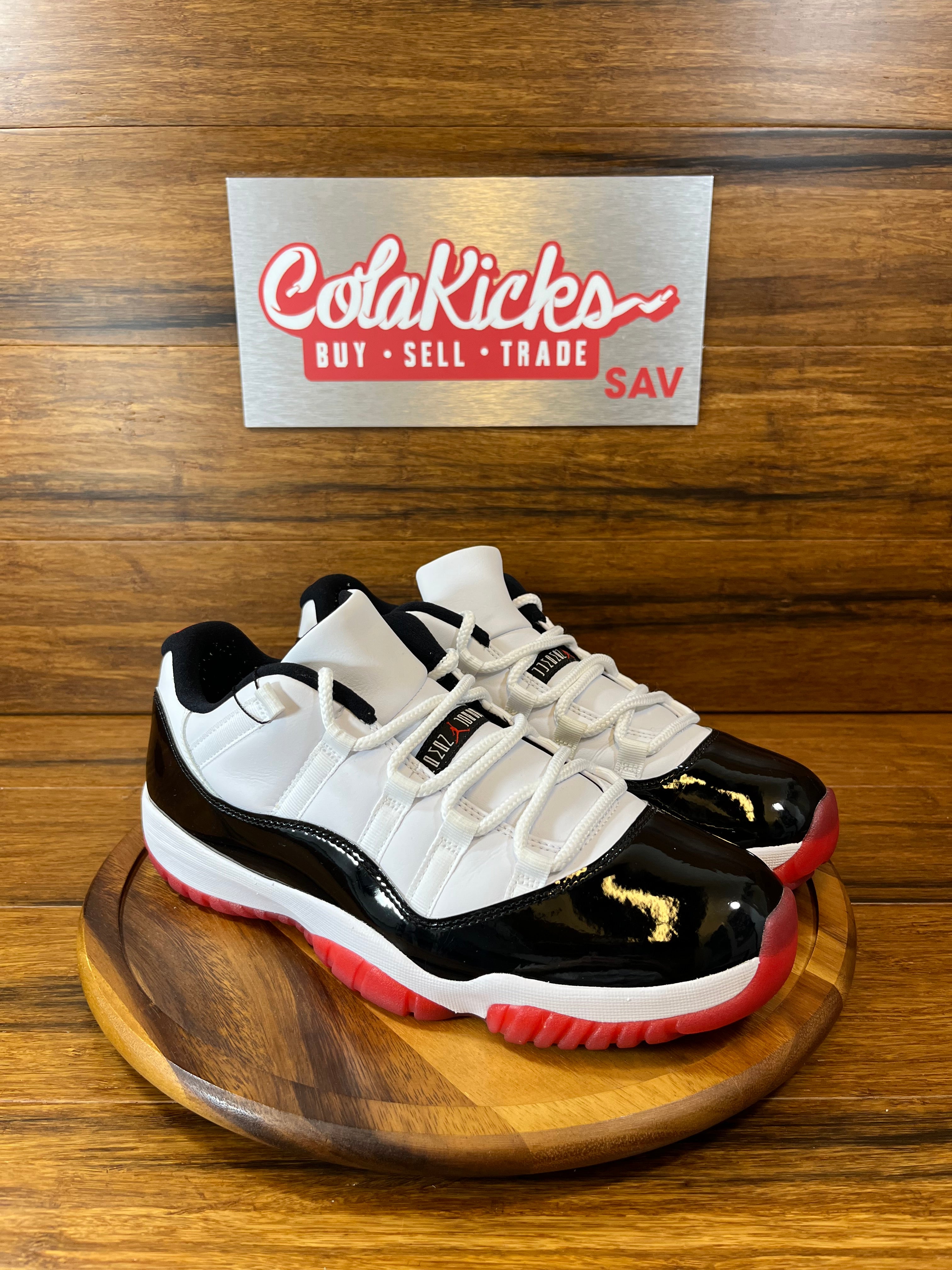 Jordan 11 Retro Low Concord Bred