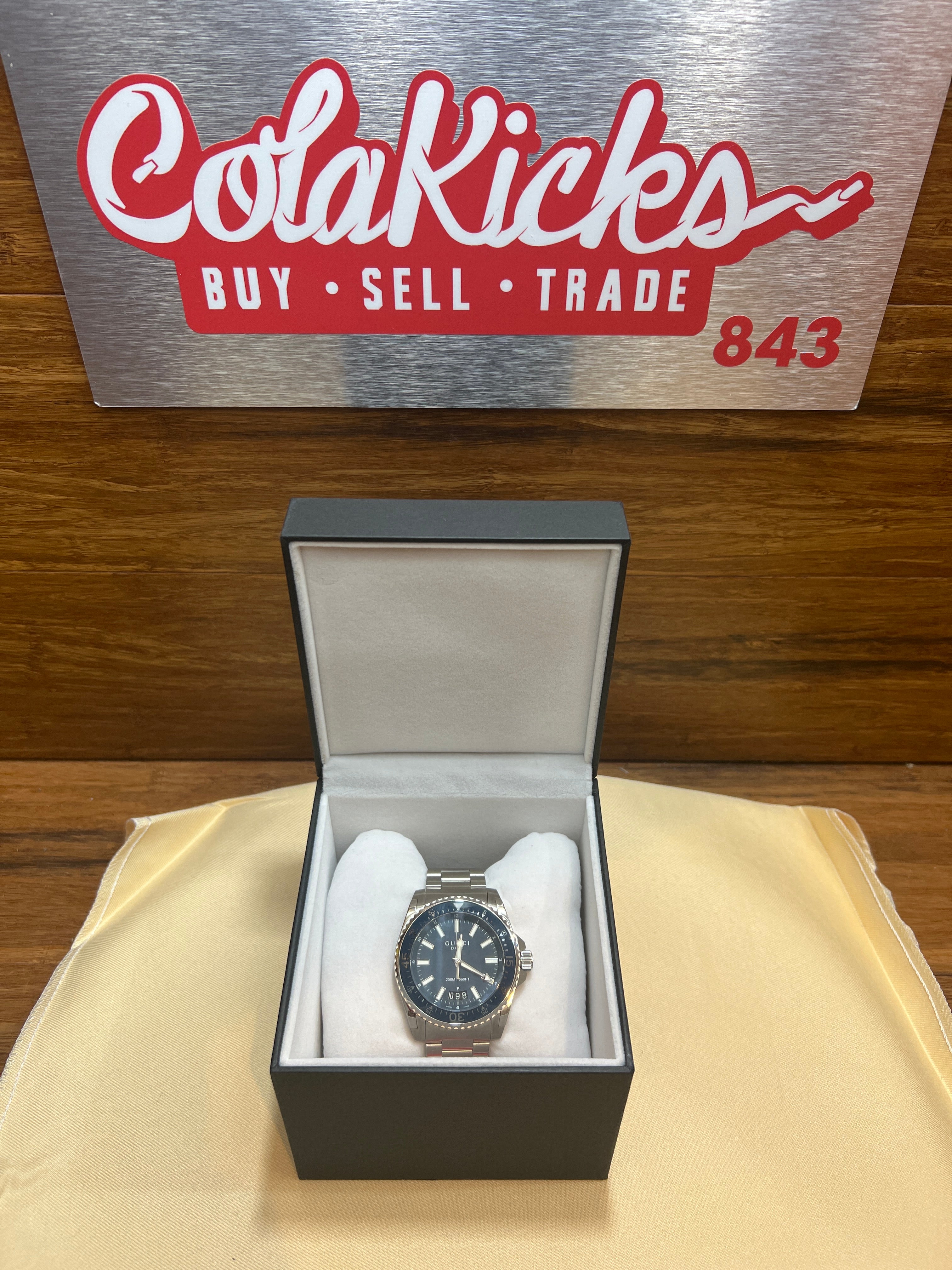 Gucci 136.2 Dive Blue Dial Stainless Ste
