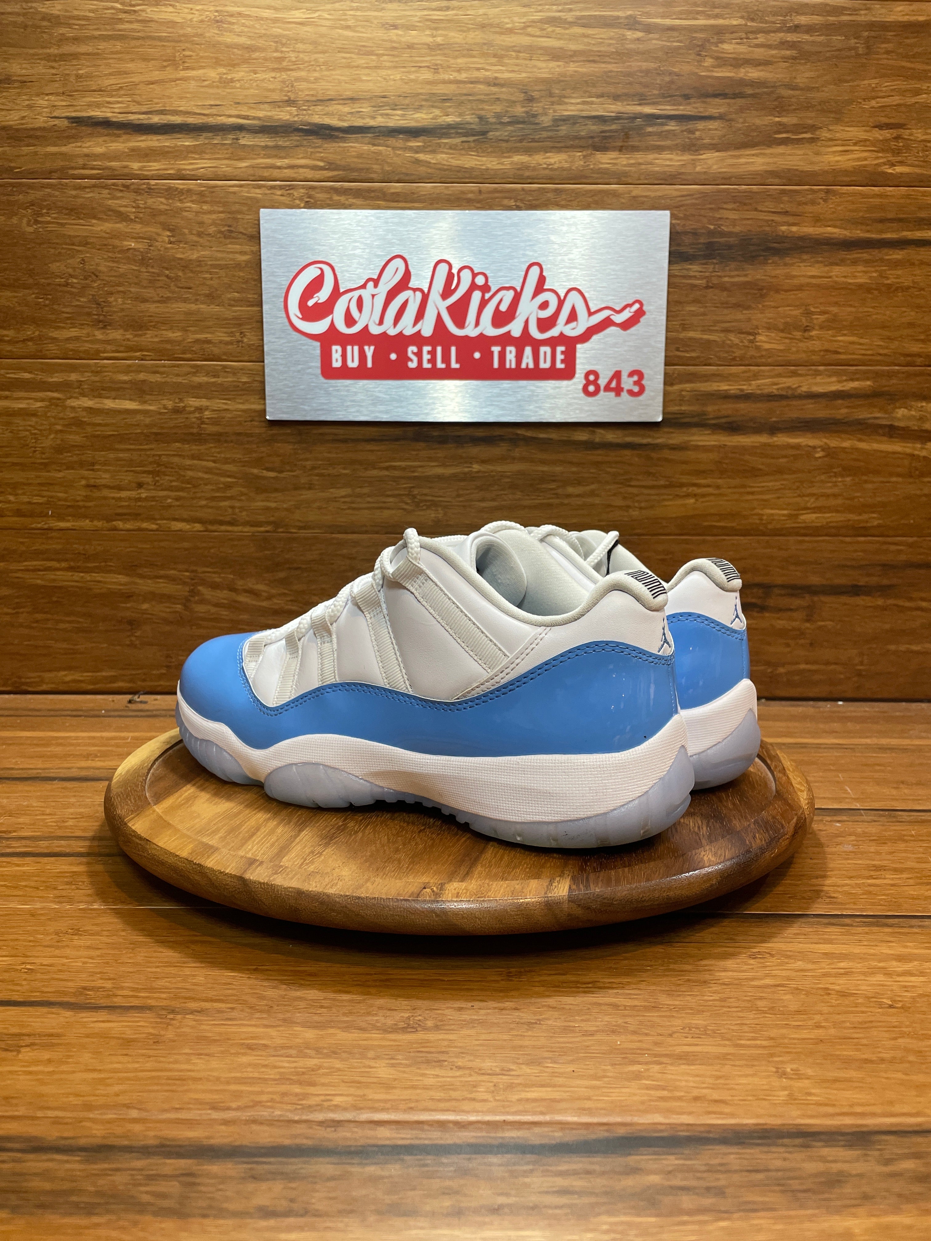Jordan 11 Retro Low University Blue (2026)