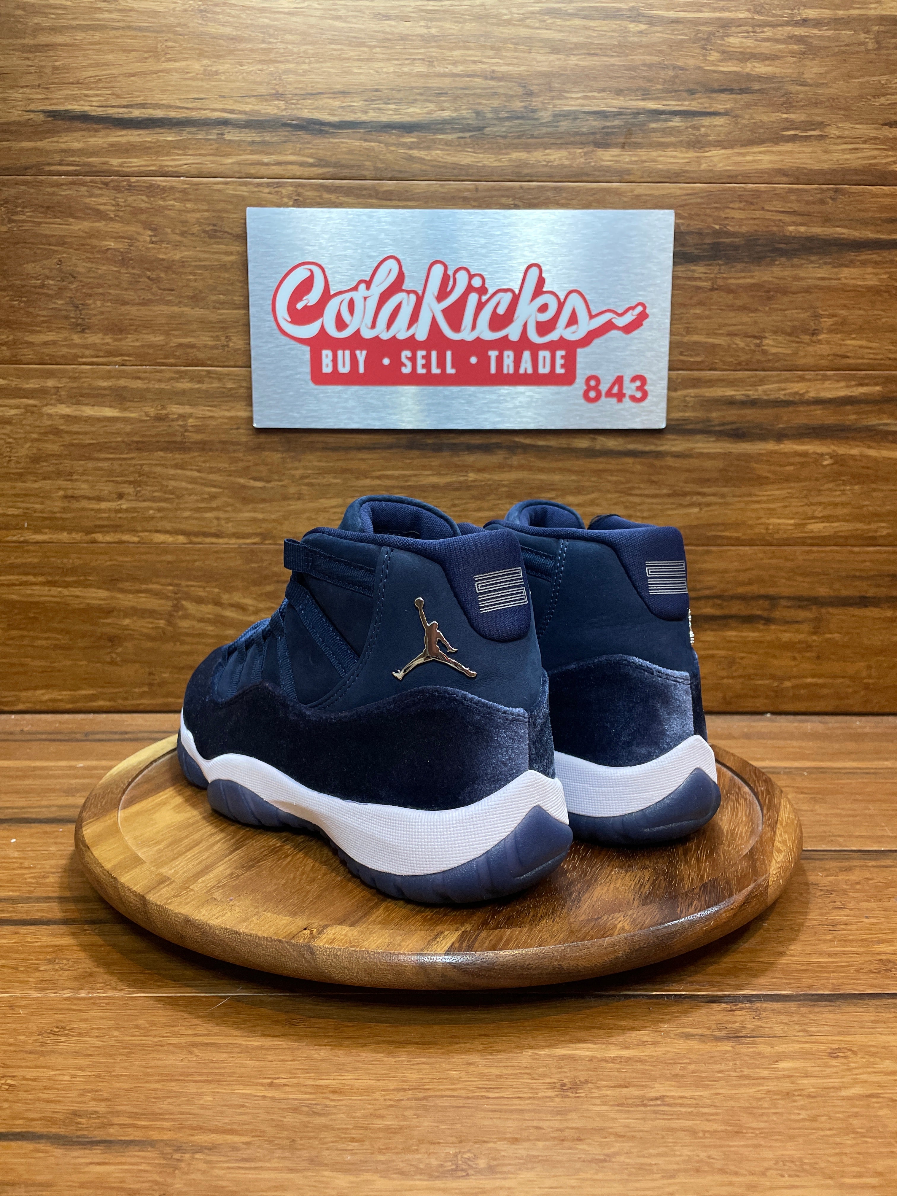 Jordan 11 Retro Midnight Navy (Women's)