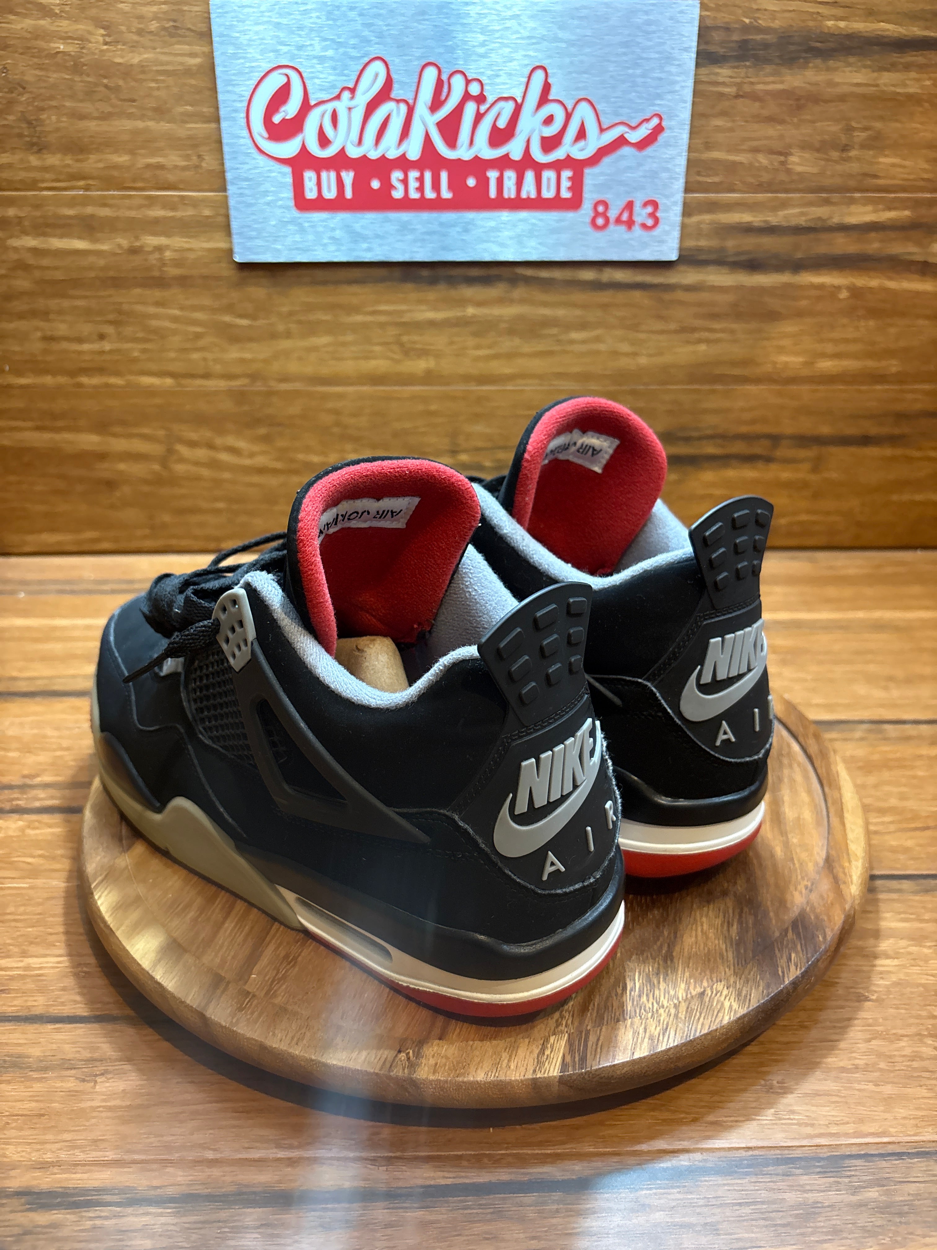 Jordan 4 Retro Bred (2019)