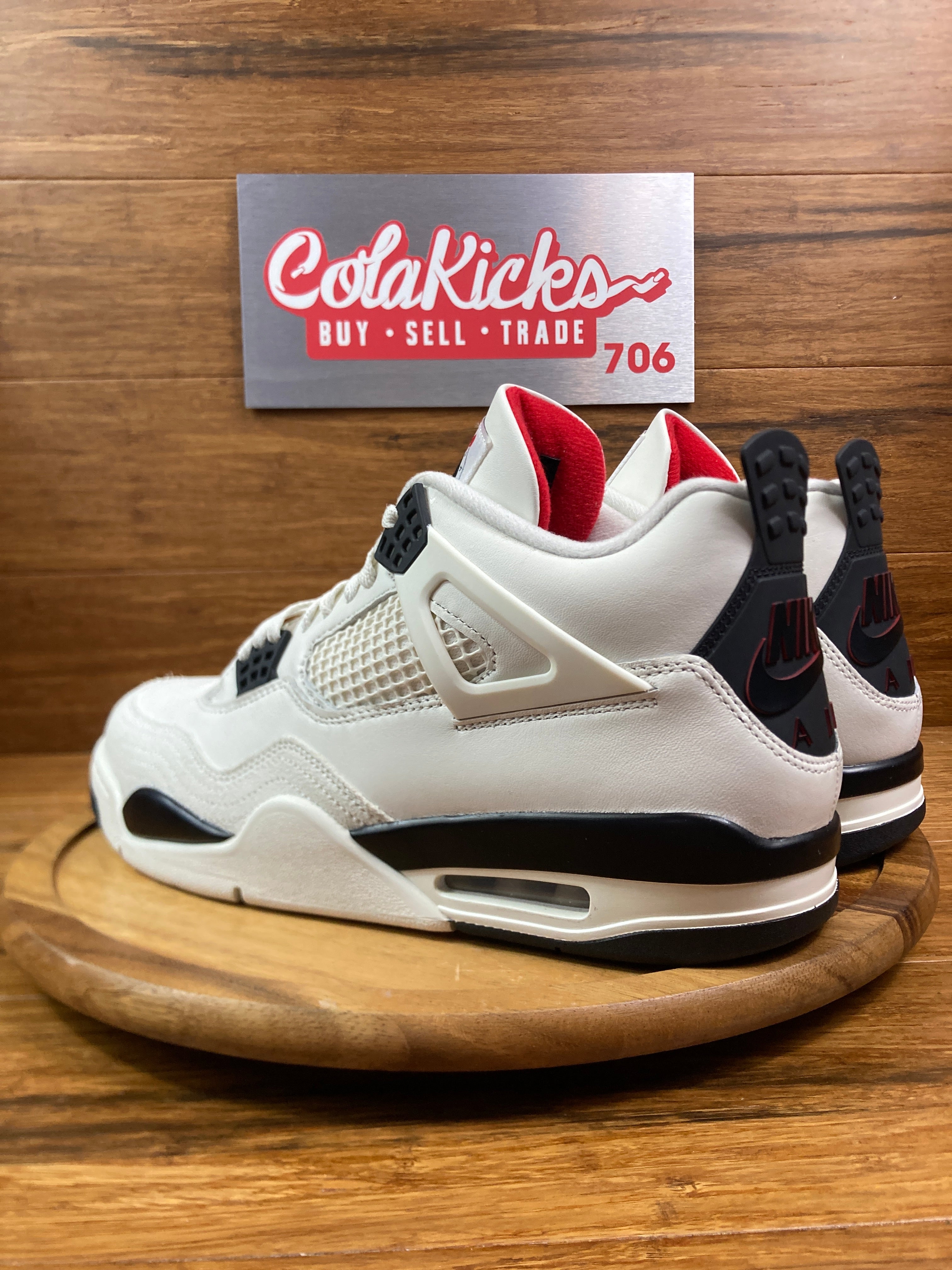 Jordan 4 Retro OG Flight Club