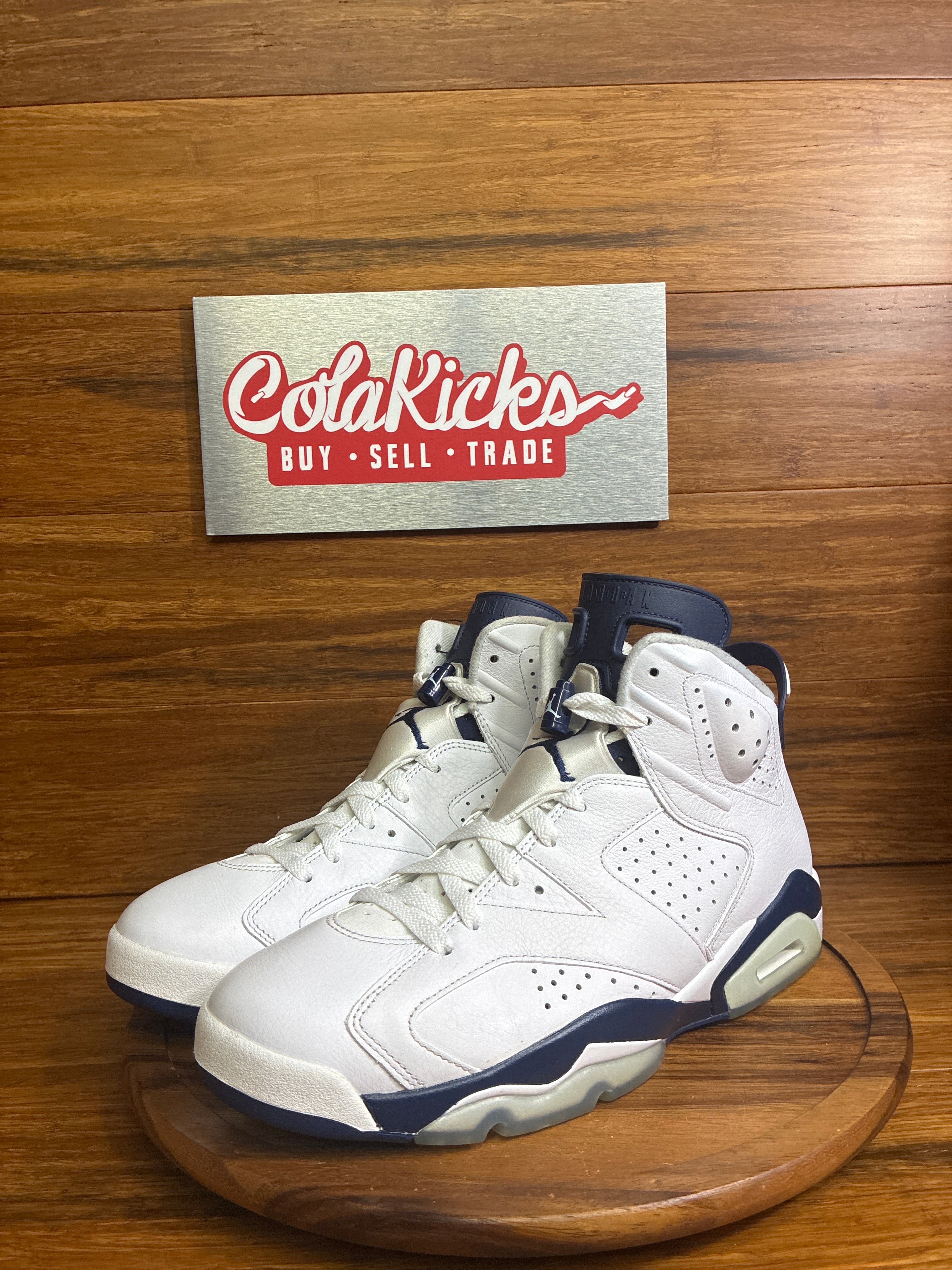 Jordan 4 Retro Military Blue (2024)