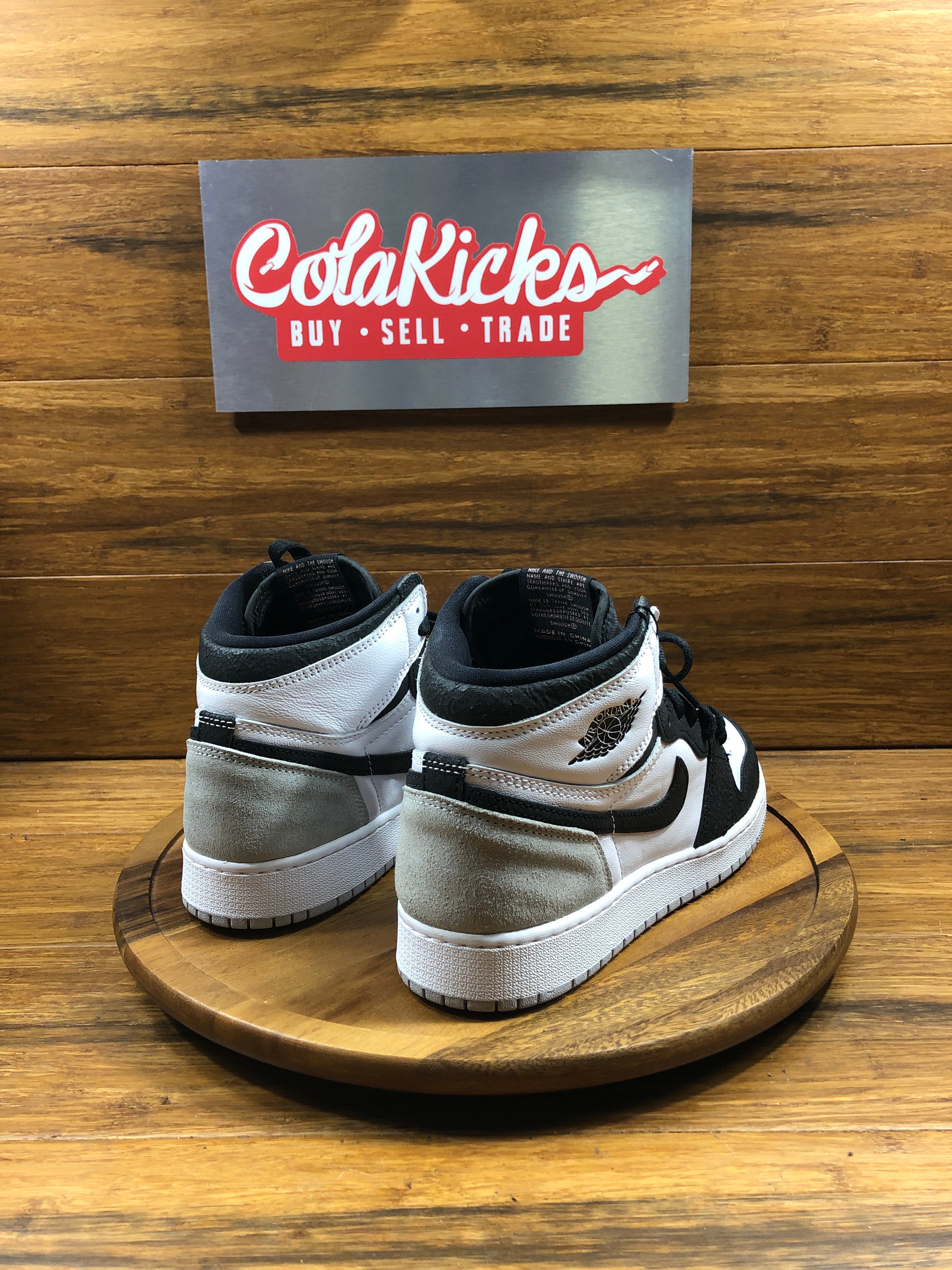 Jordan 1 Retro High OG Bleached Coral (GS)