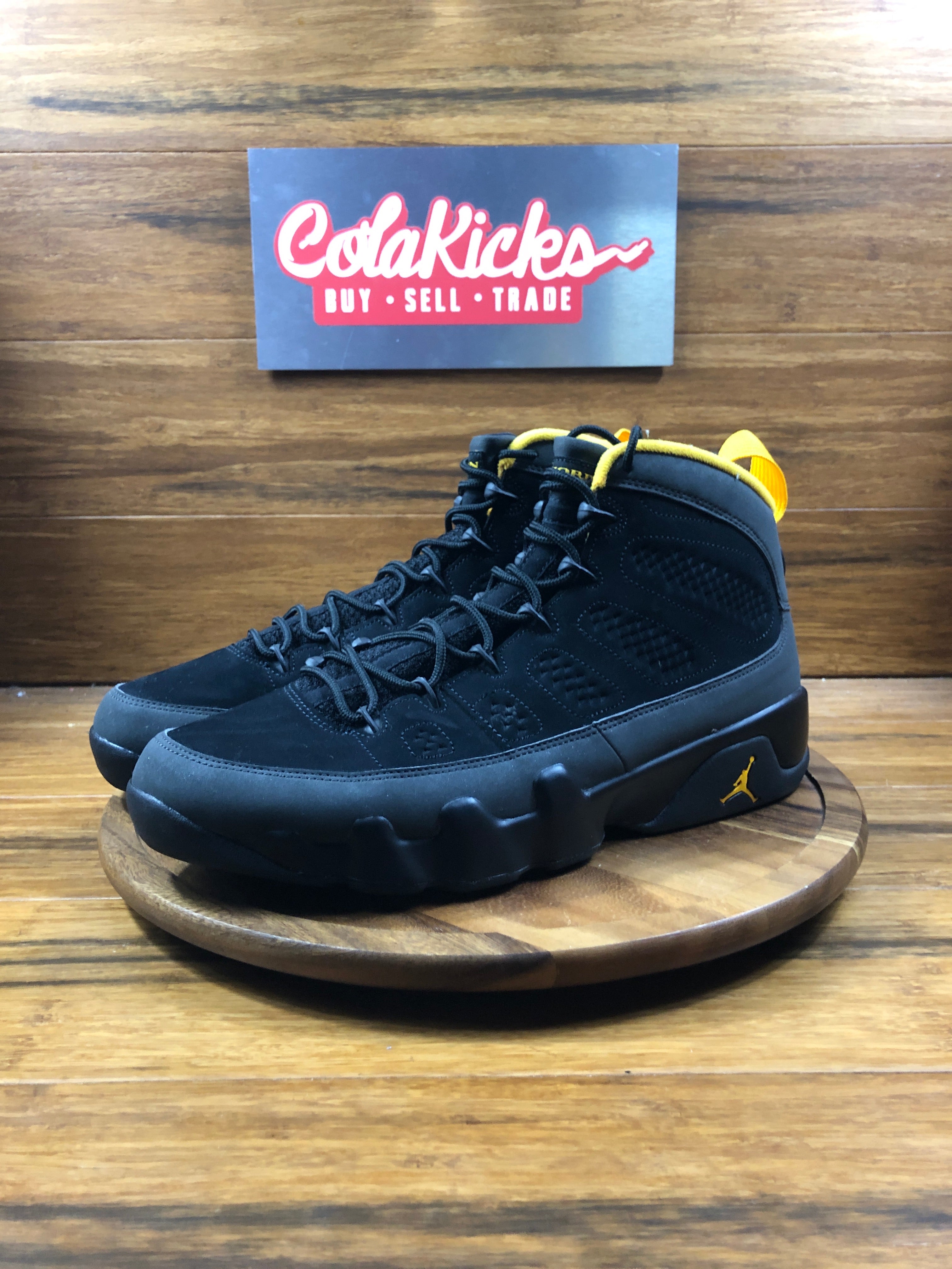 Jordan 9 Retro Dark Charcoal University Gold