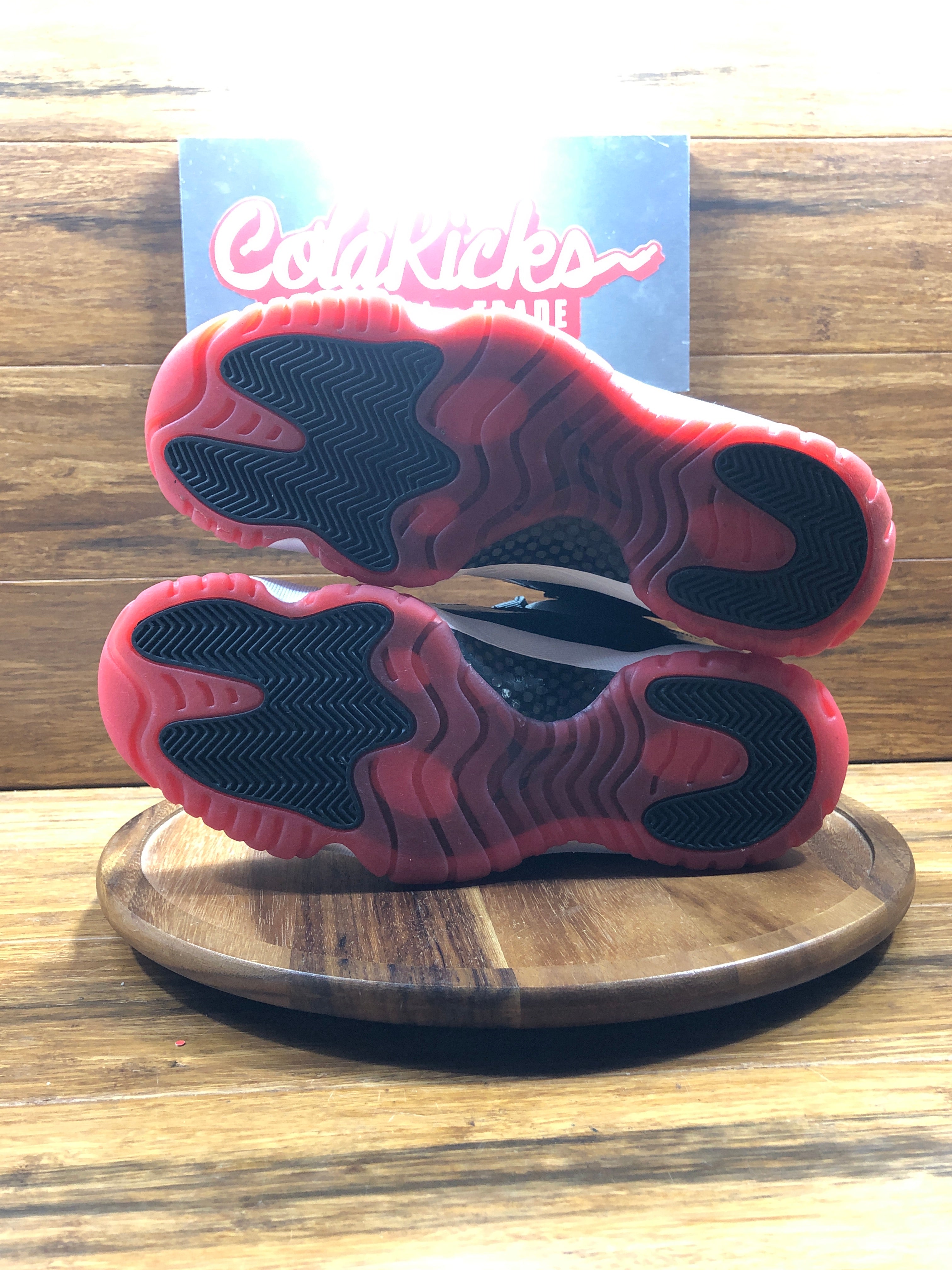 Jordan 11 Retro Low Bred (2025)