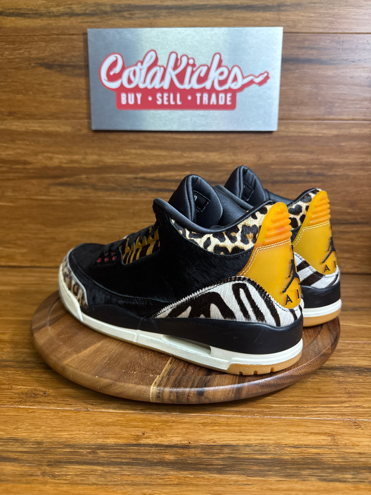 Jordan 3 Retro SE Animal Instinct