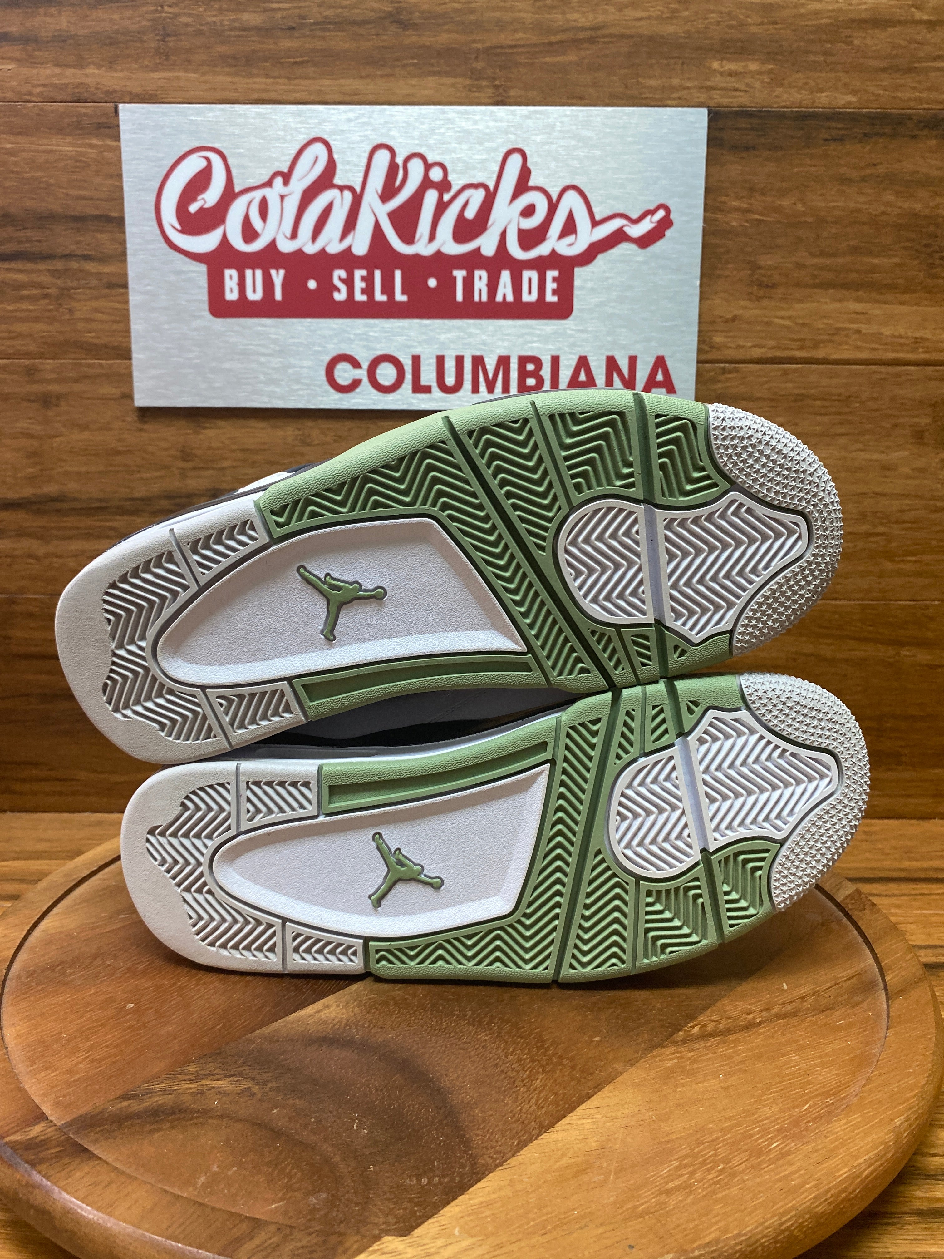 Jordan 4 Retro Seafoam (Women's)