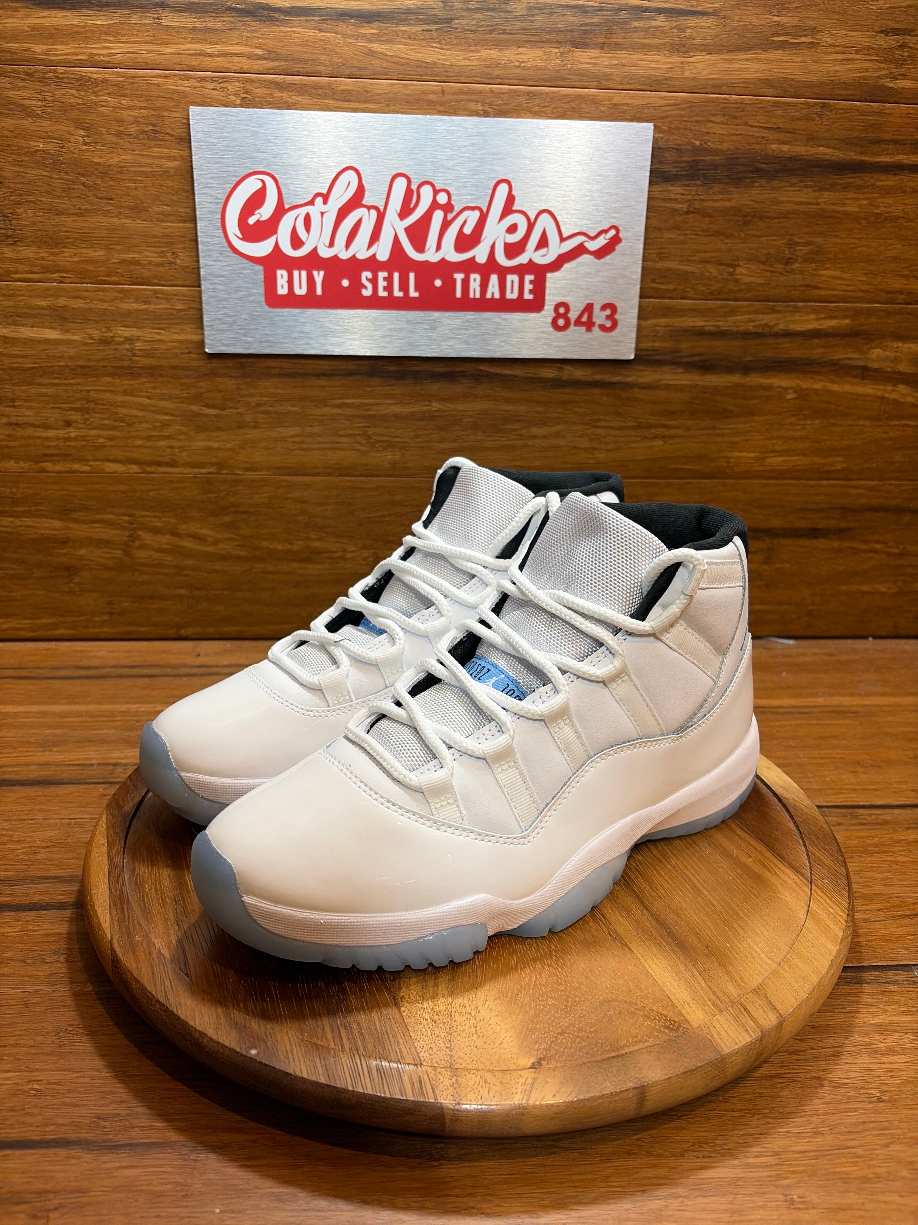 Jordan 11 Retro Legend Blue (2024)