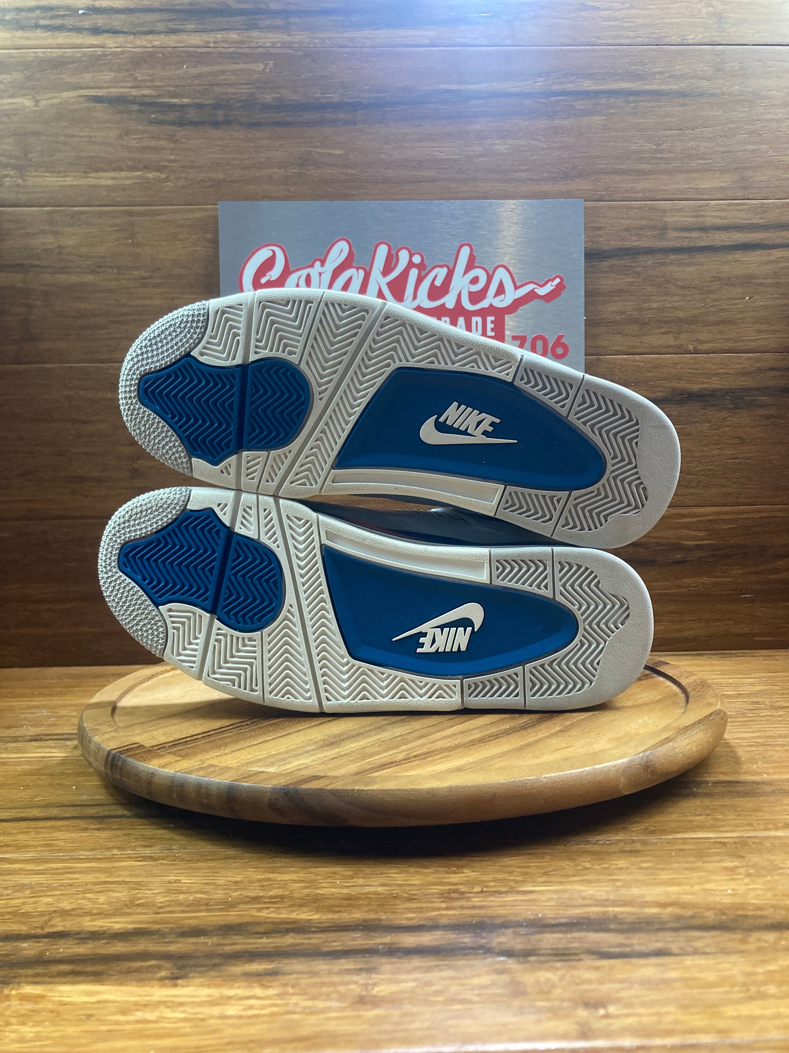 Jordan 4 Retro Military Blue (2024)