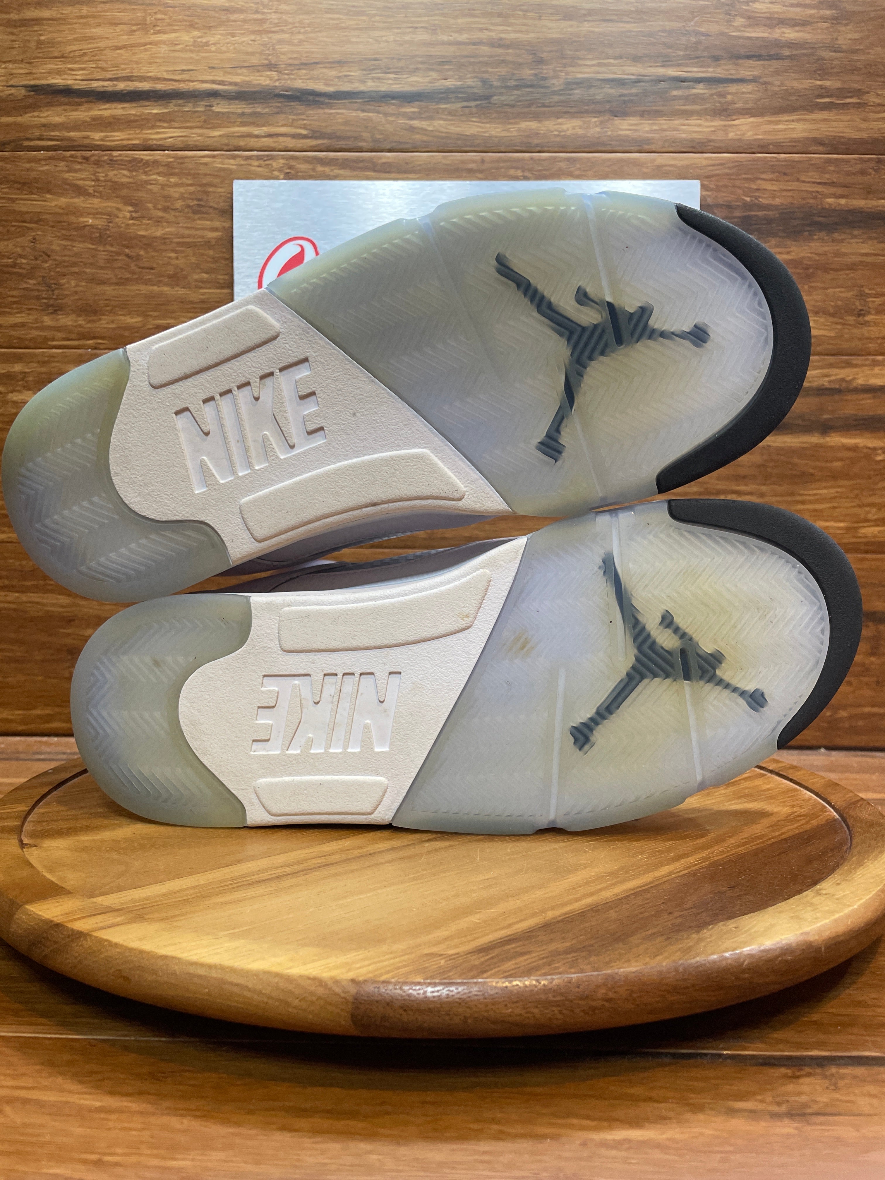 Jordan 5 Retro White Metallic (2026)