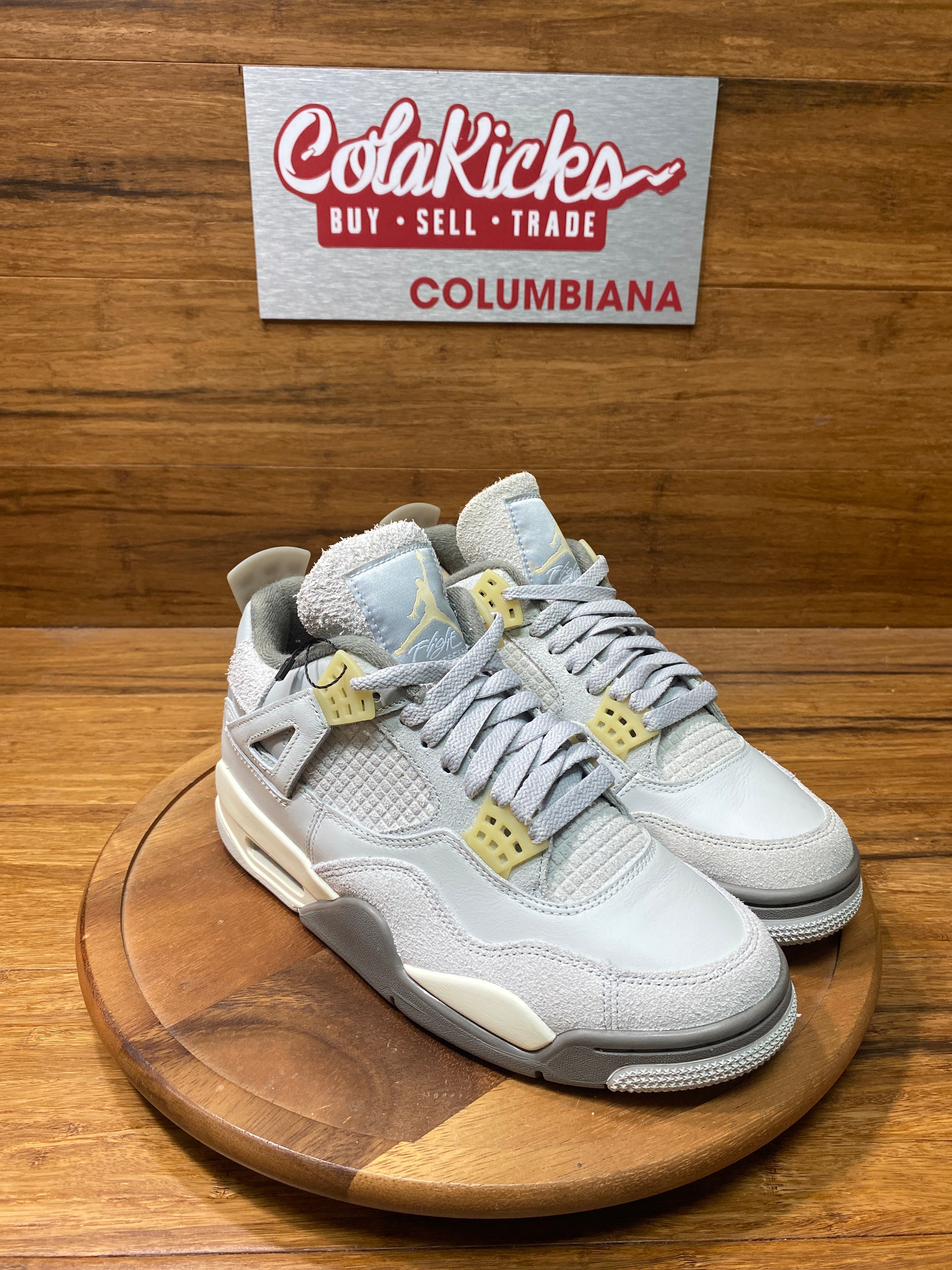 Jordan 4 Retro SE Craft Photon Dust