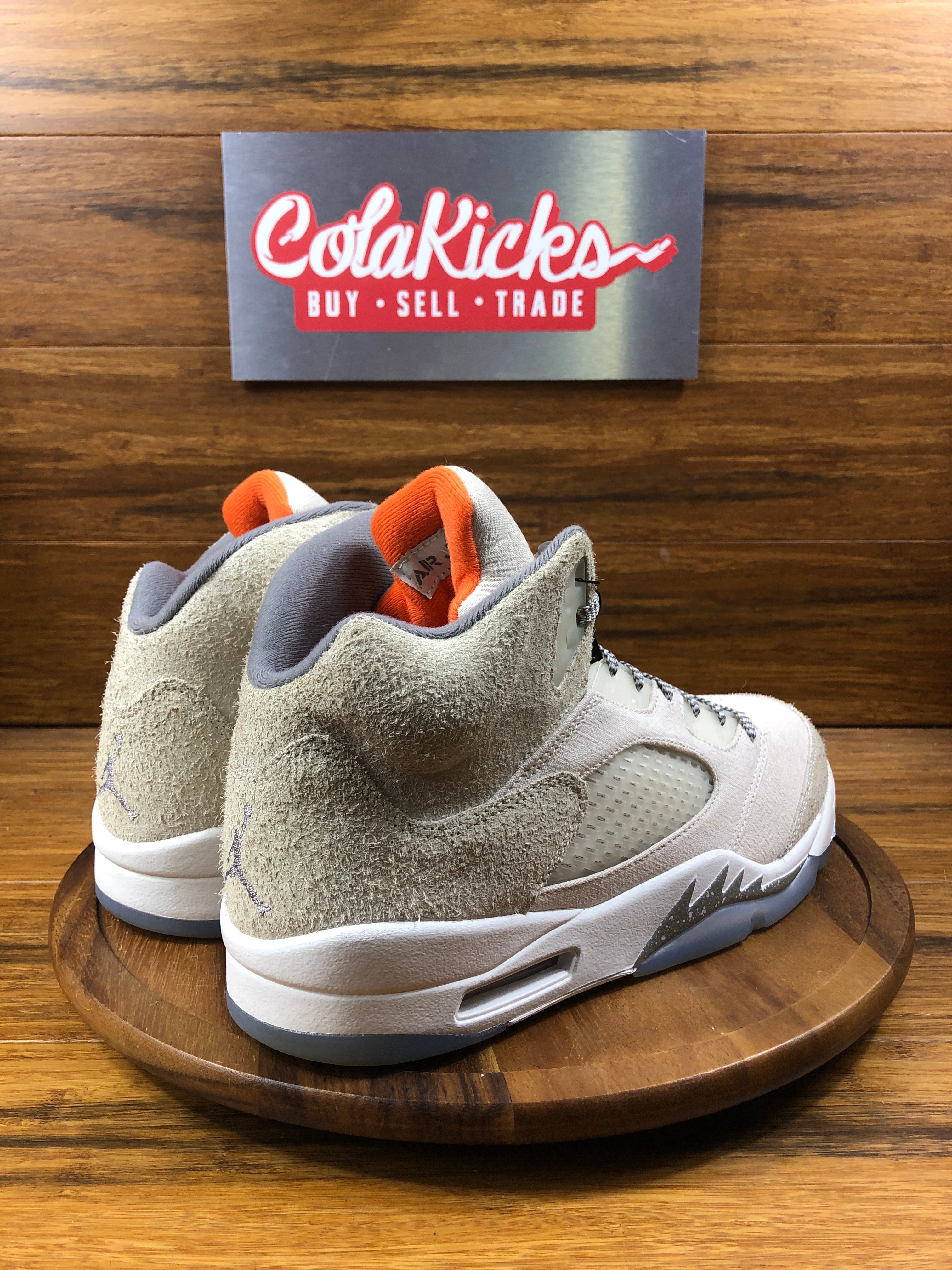 Jordan 5 Retro SE Craft Light Orewood Brown