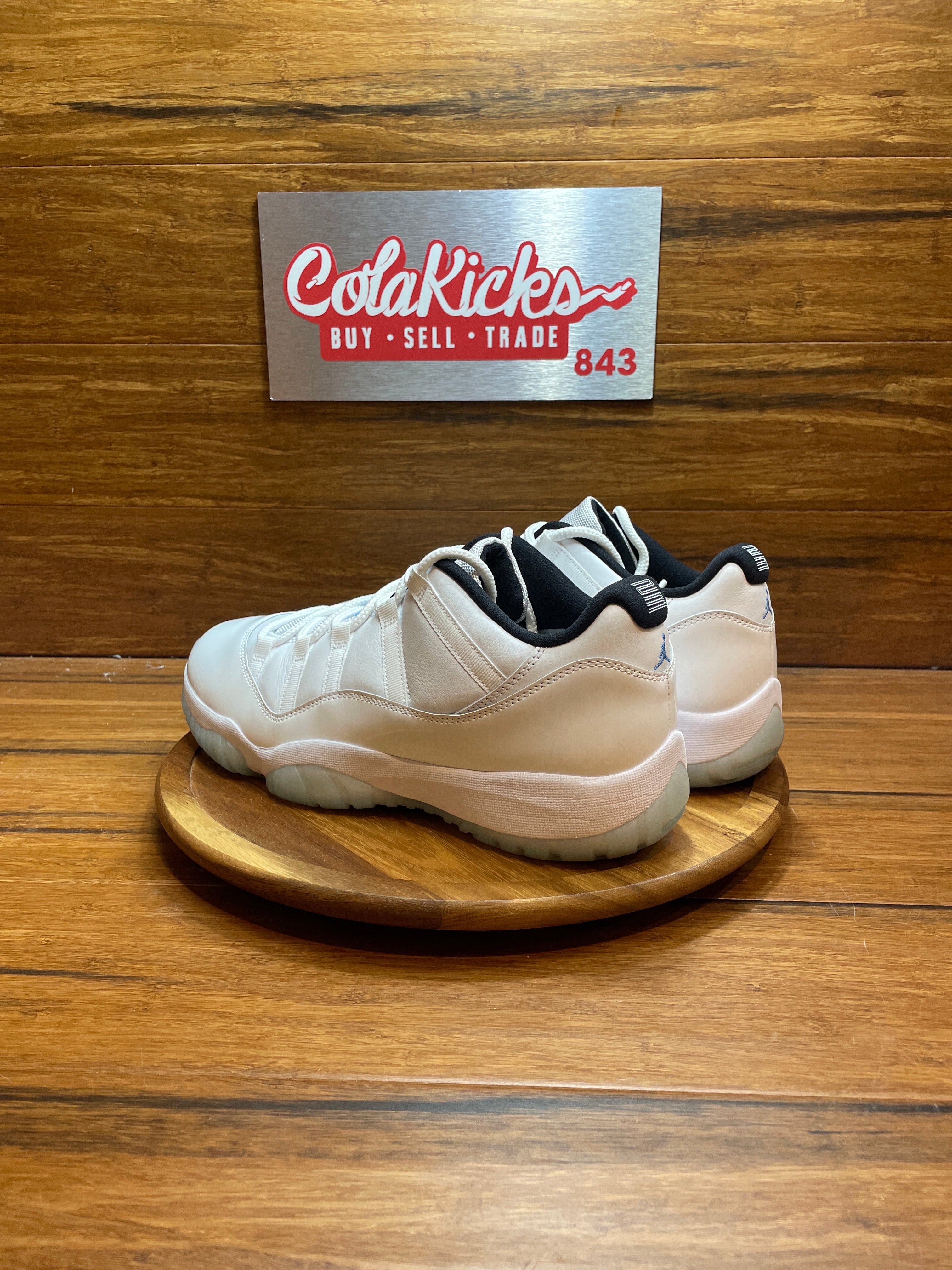 Jordan 11 Retro Low Legend Blue