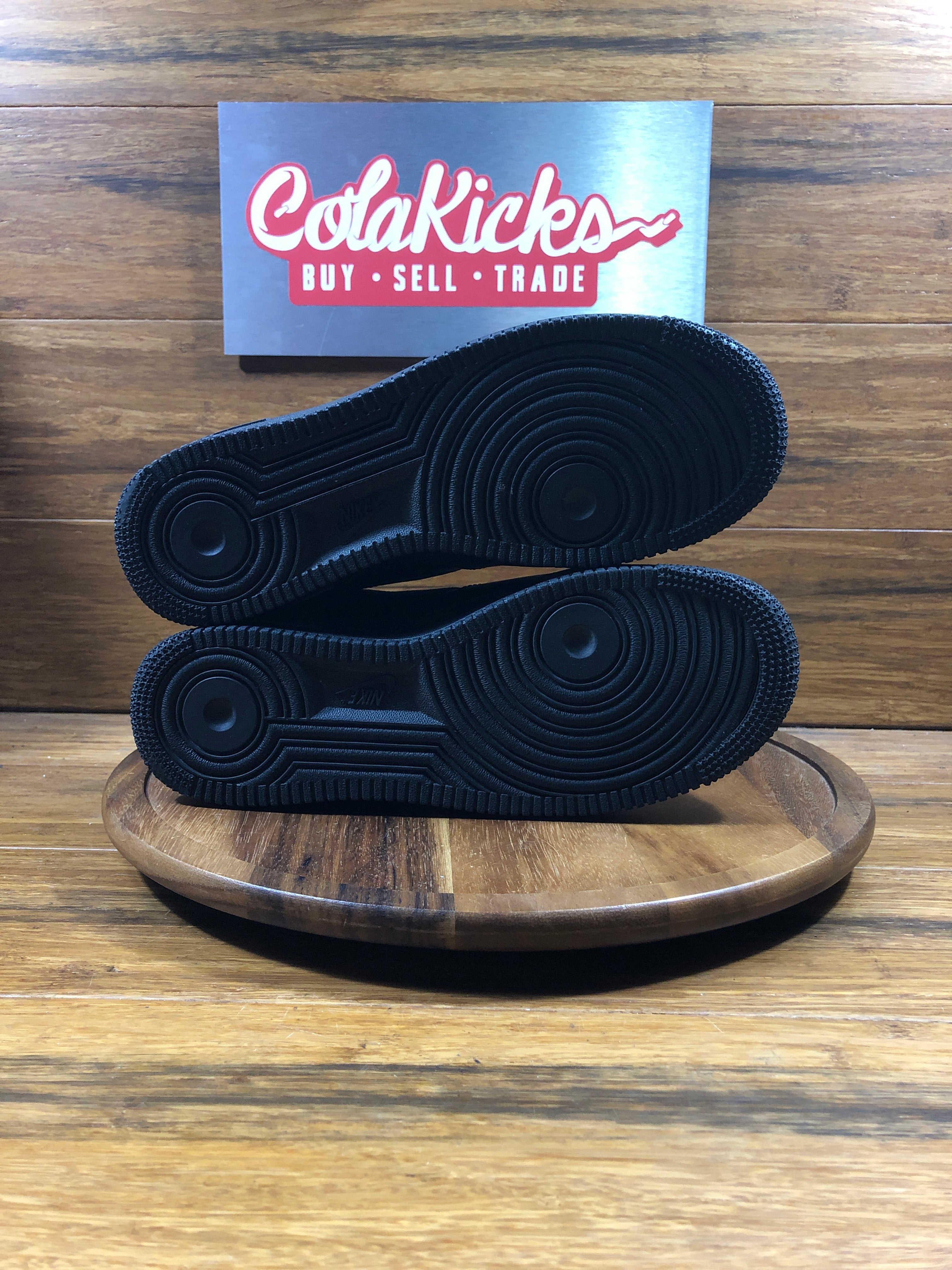 Nike Air Force 1 Low Supreme Black