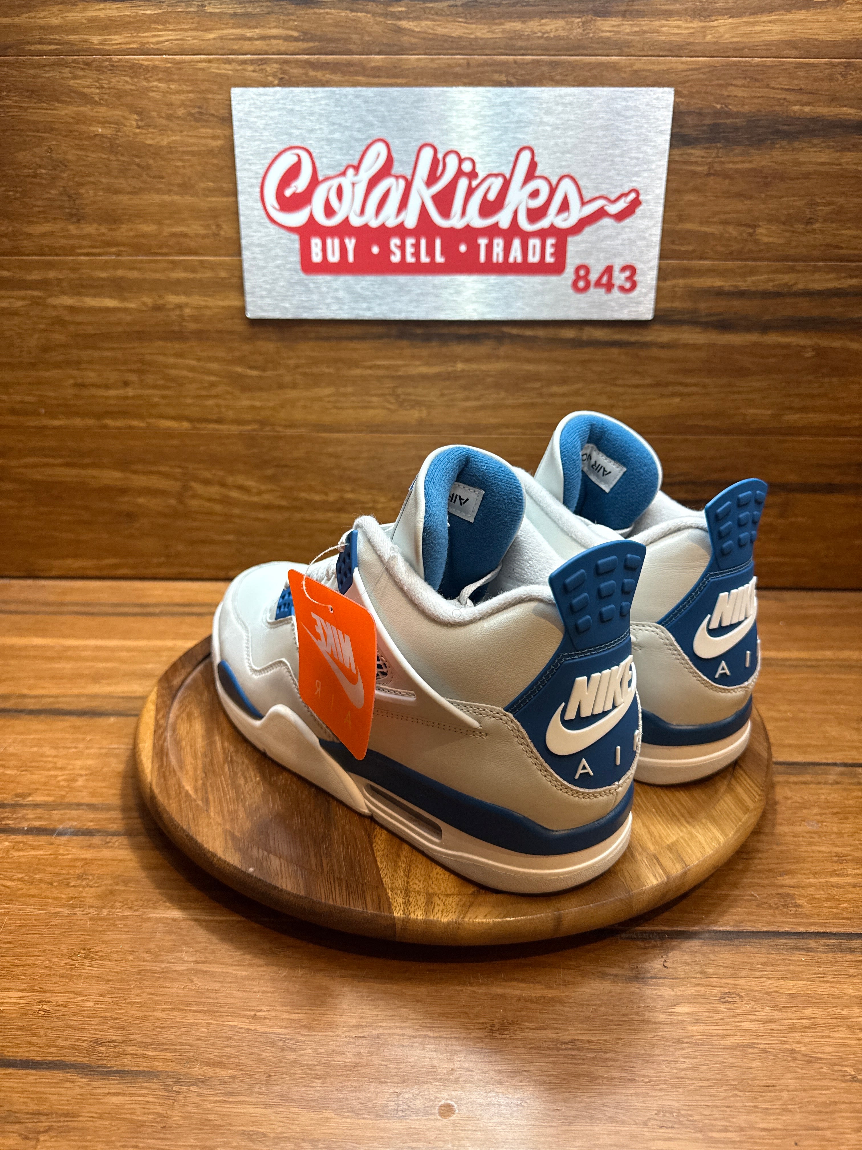 Jordan 4 Retro Military Blue (2024)