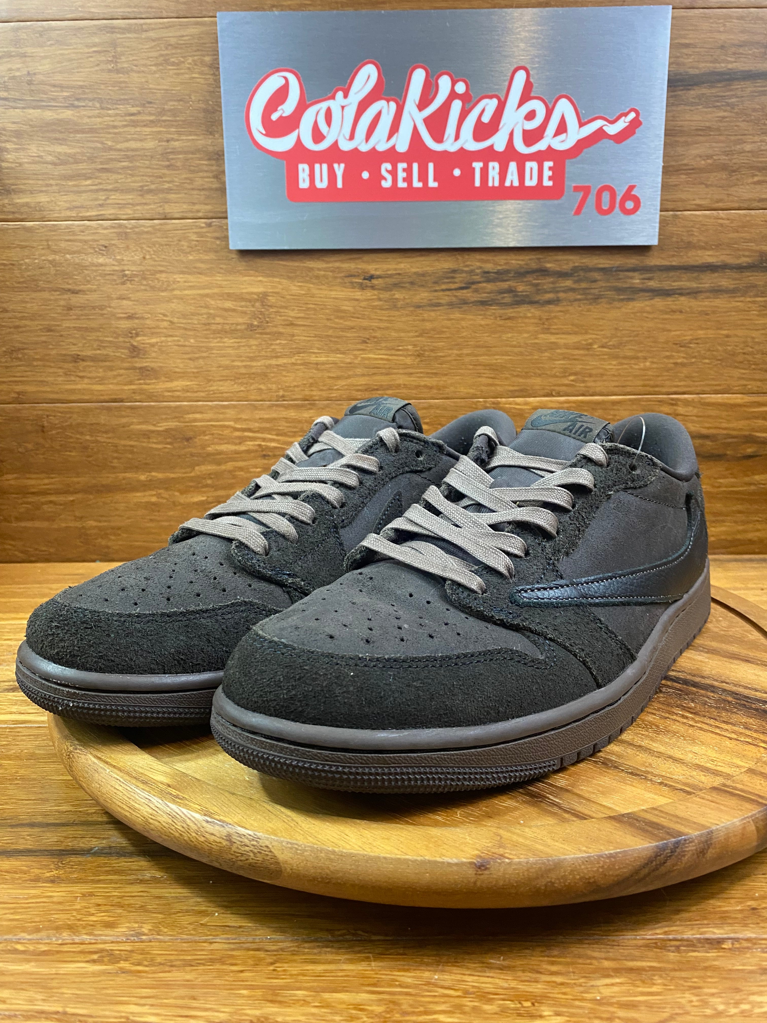 Jordan 1 Retro Low OG SP Travis Scott Velvet Brown