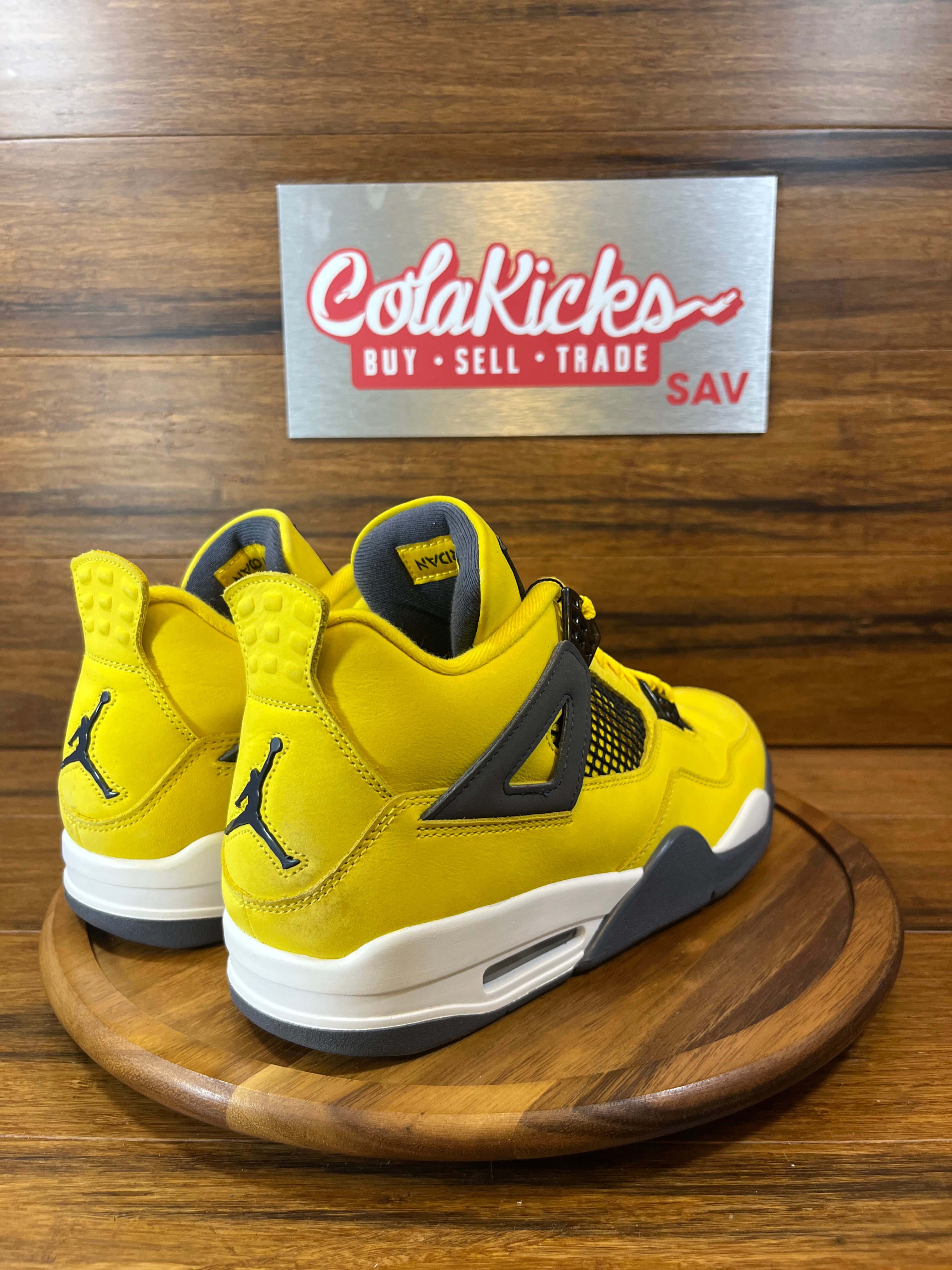 Jordan 4 Retro Lightning (2021)
