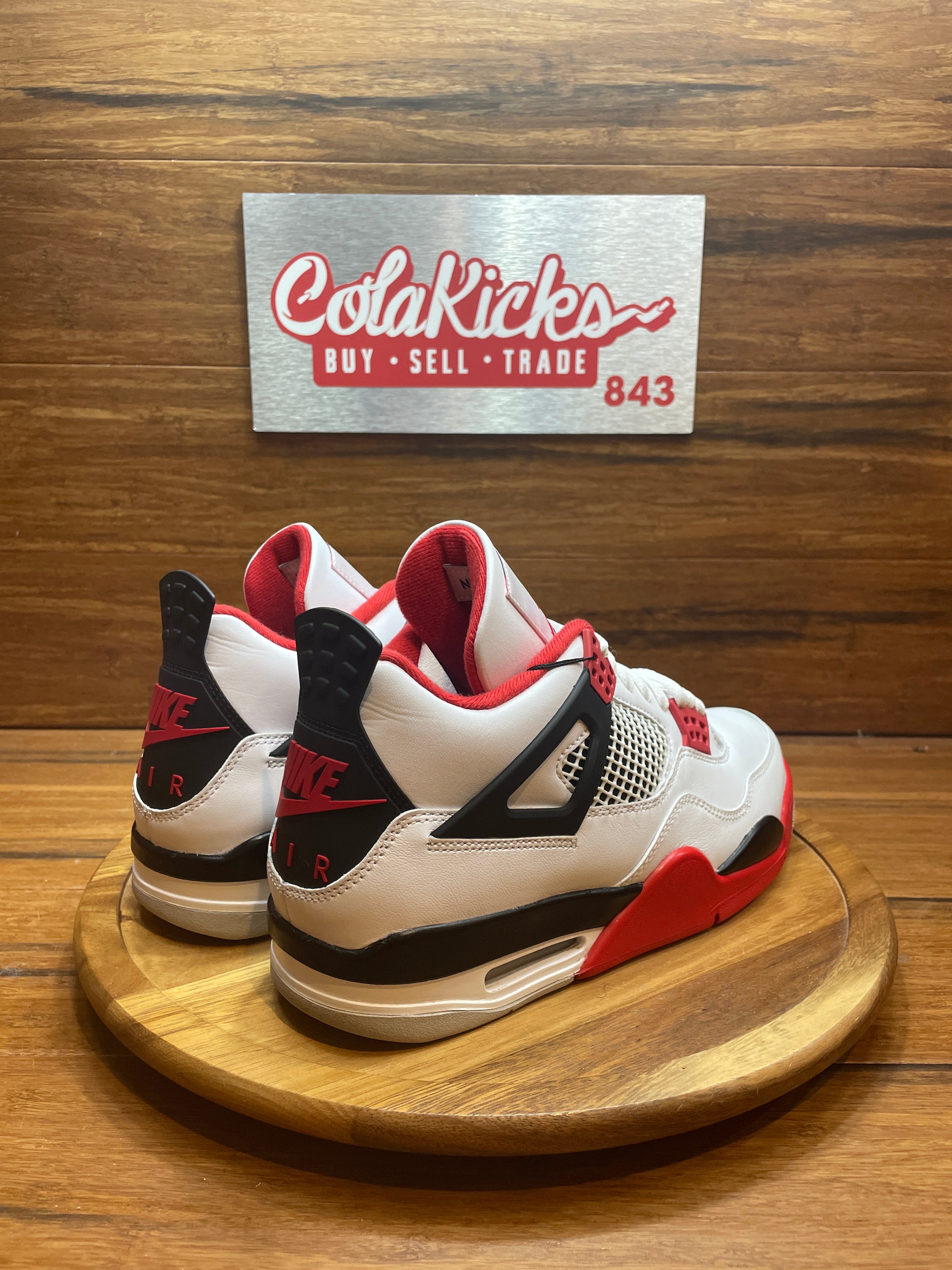 Jordan 4 Retro Fire Red (2020)