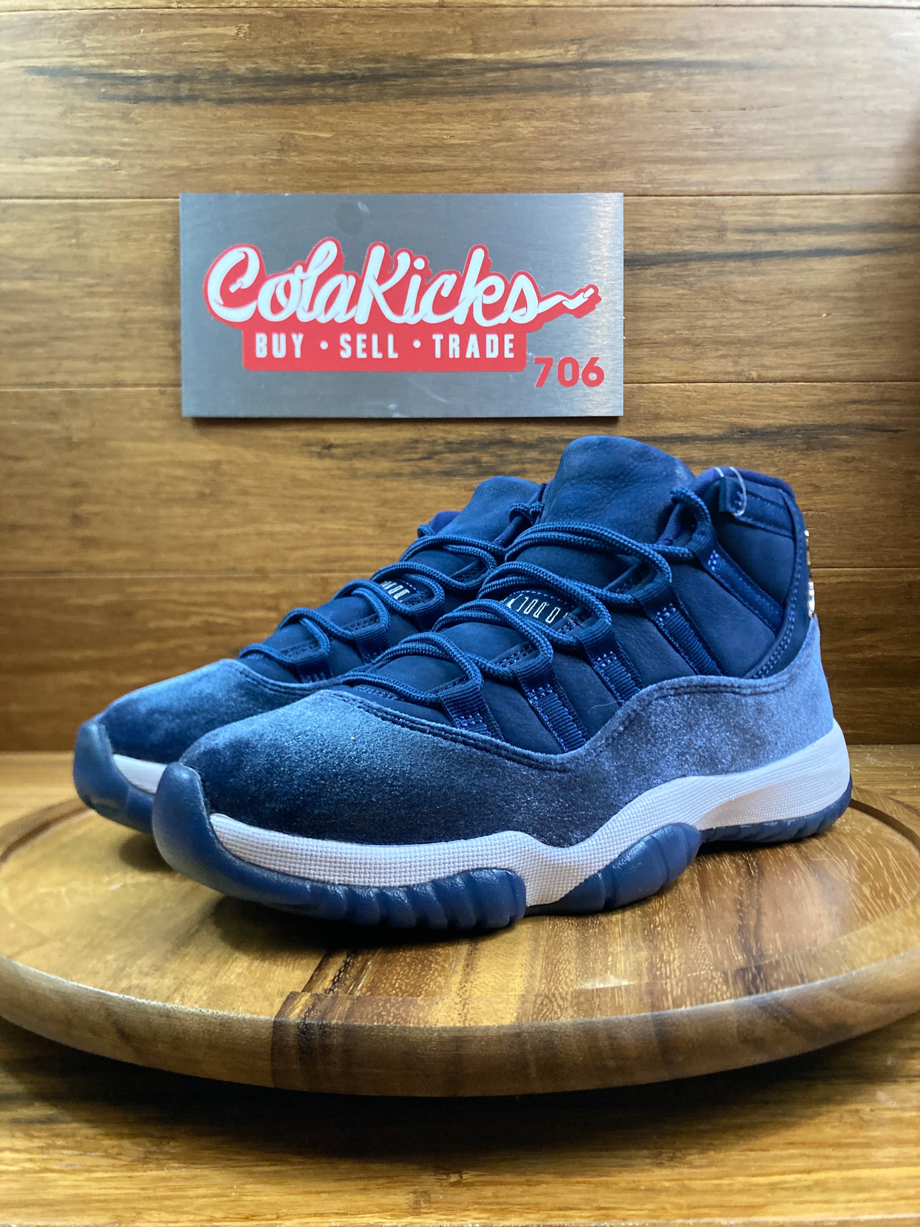 Jordan 11 Retro Midnight Navy (Women's)