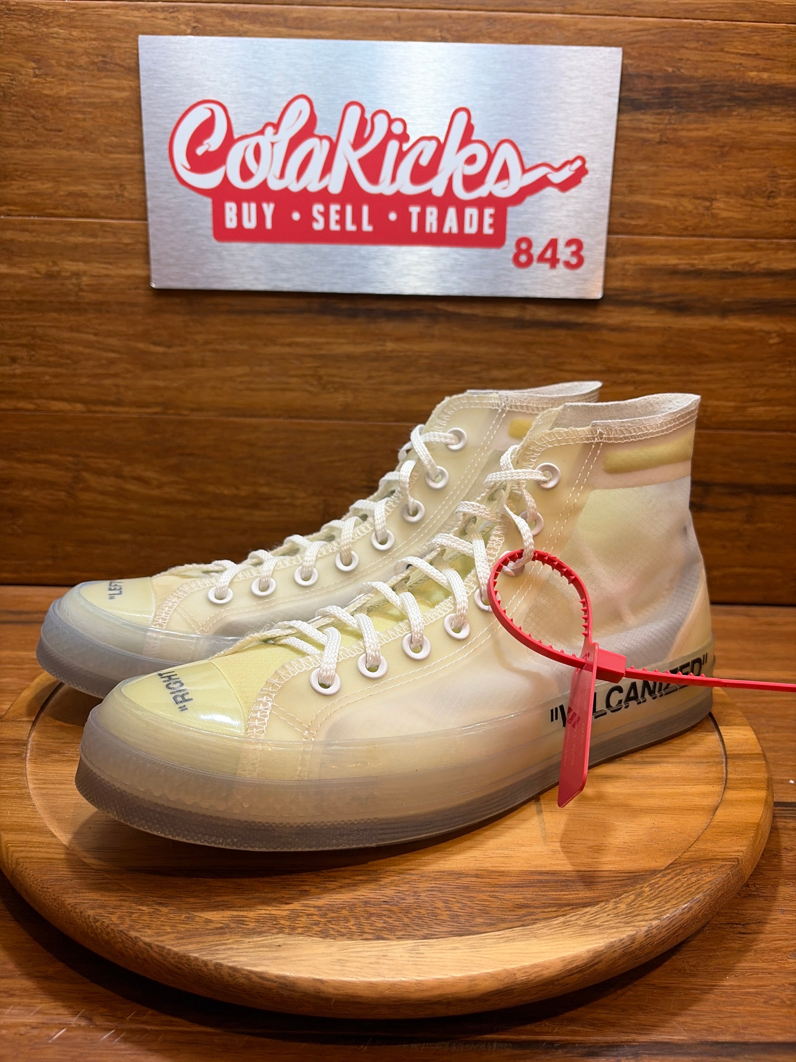 Converse Chuck Taylor All-Star Vulcanized Hi Off-White