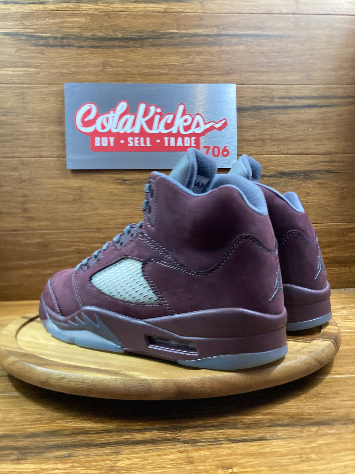Jordan 5 Retro Burgundy (2023)