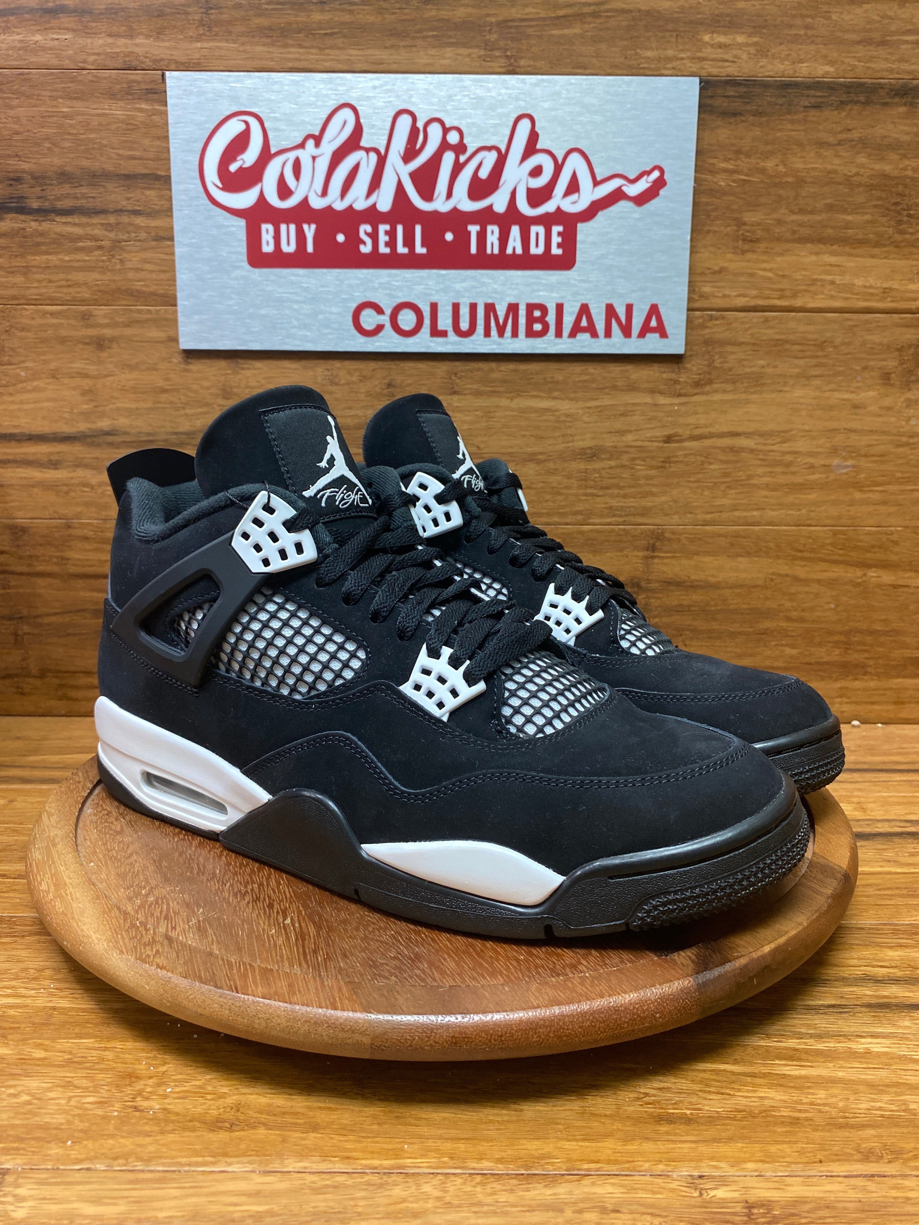 Jordan 4 Retro White Thunder