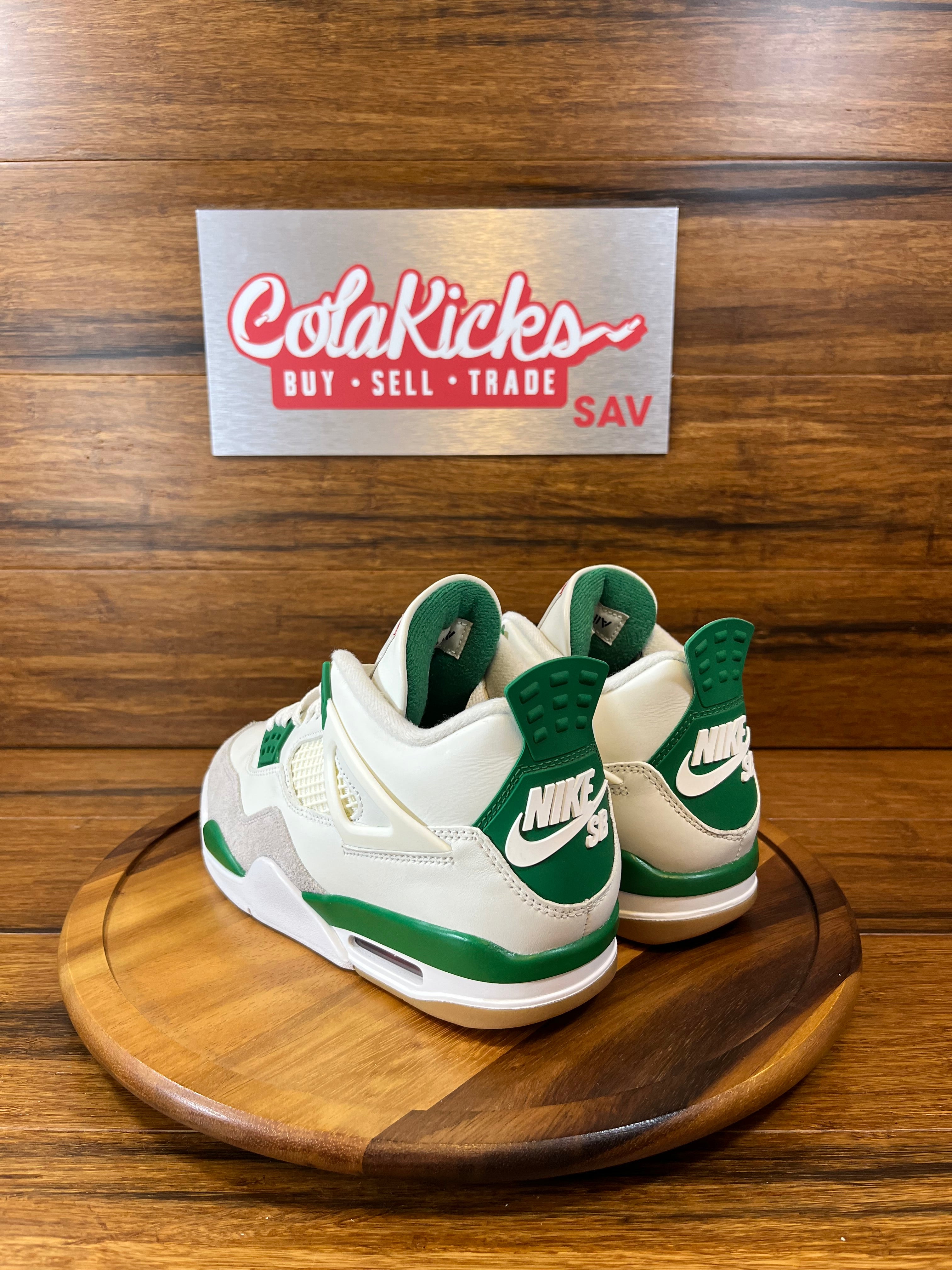 Jordan 4 Retro SB Pine Green
