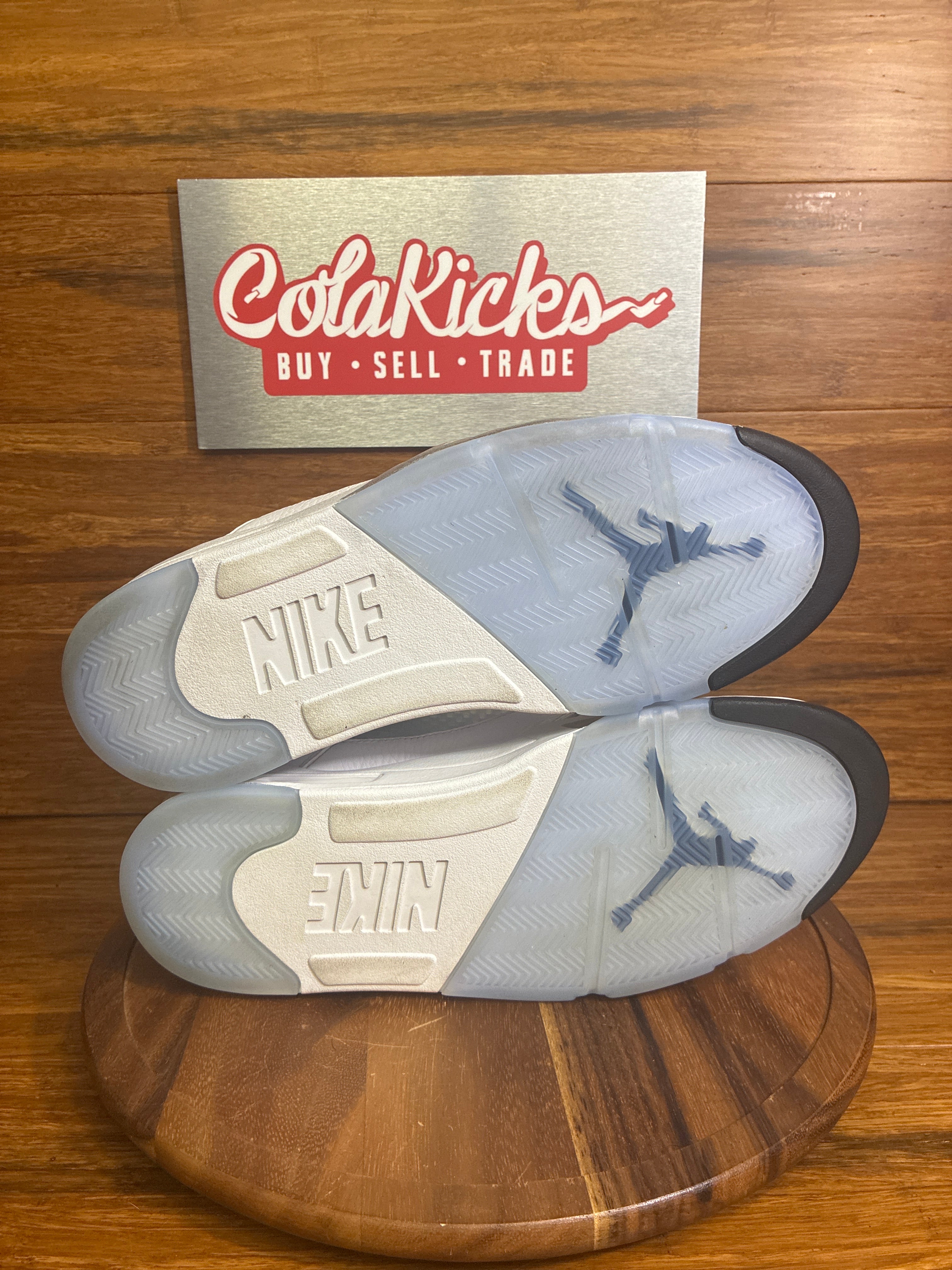 Jordan 5 Retro White Metallic (2026)