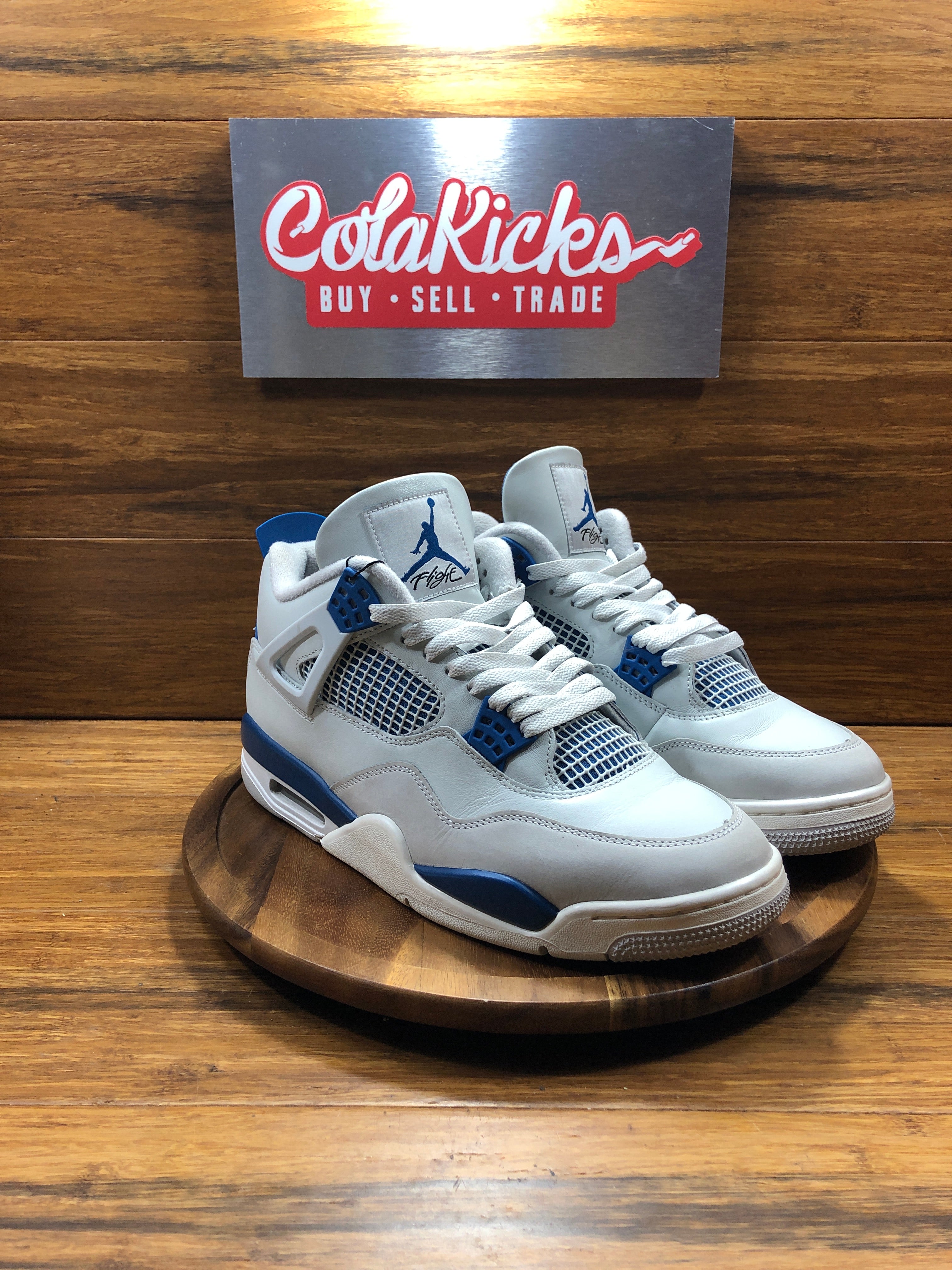 Jordan 4 Retro Military Blue (2024)