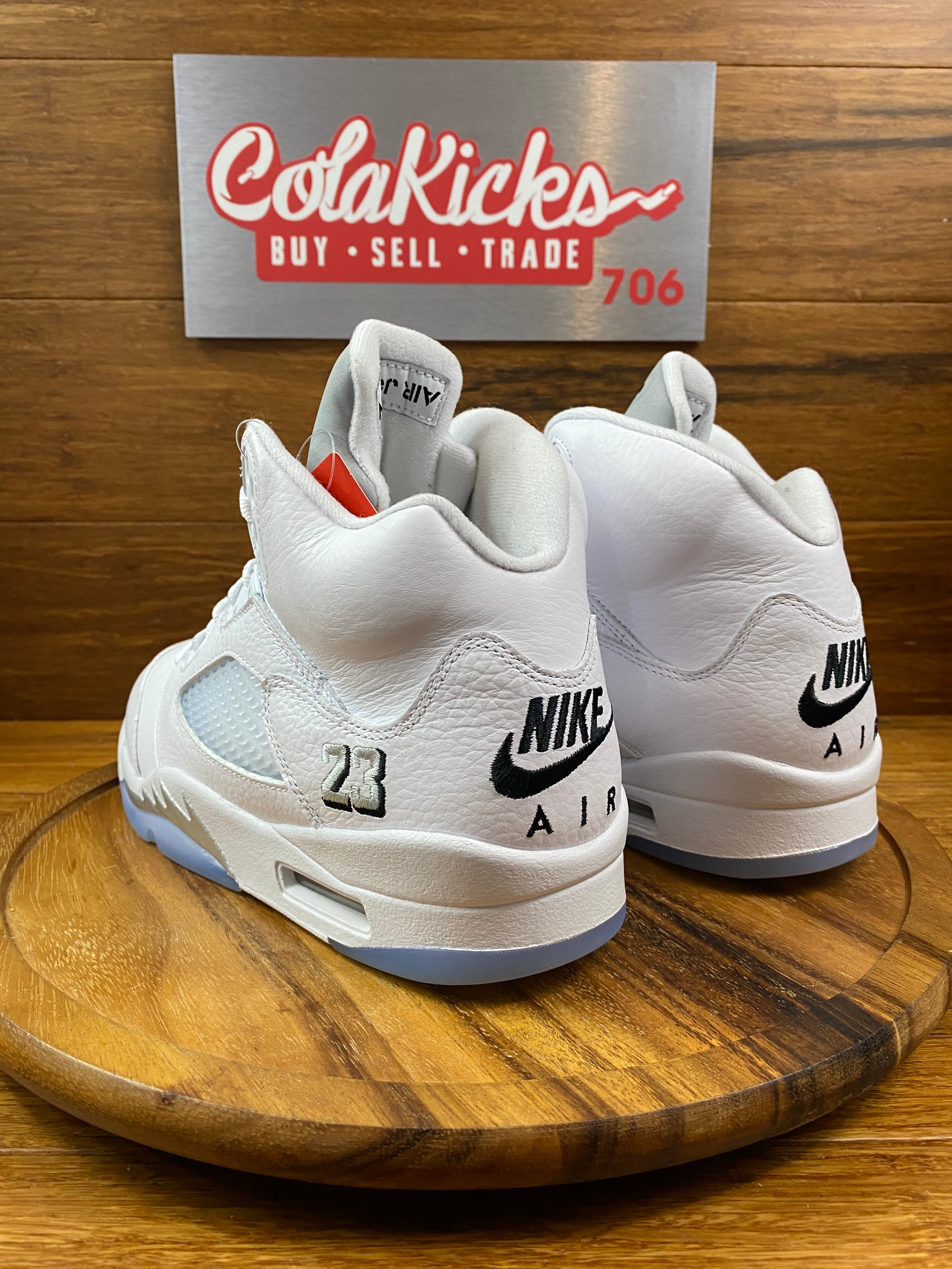 Jordan 5 Retro White Metallic (2026)