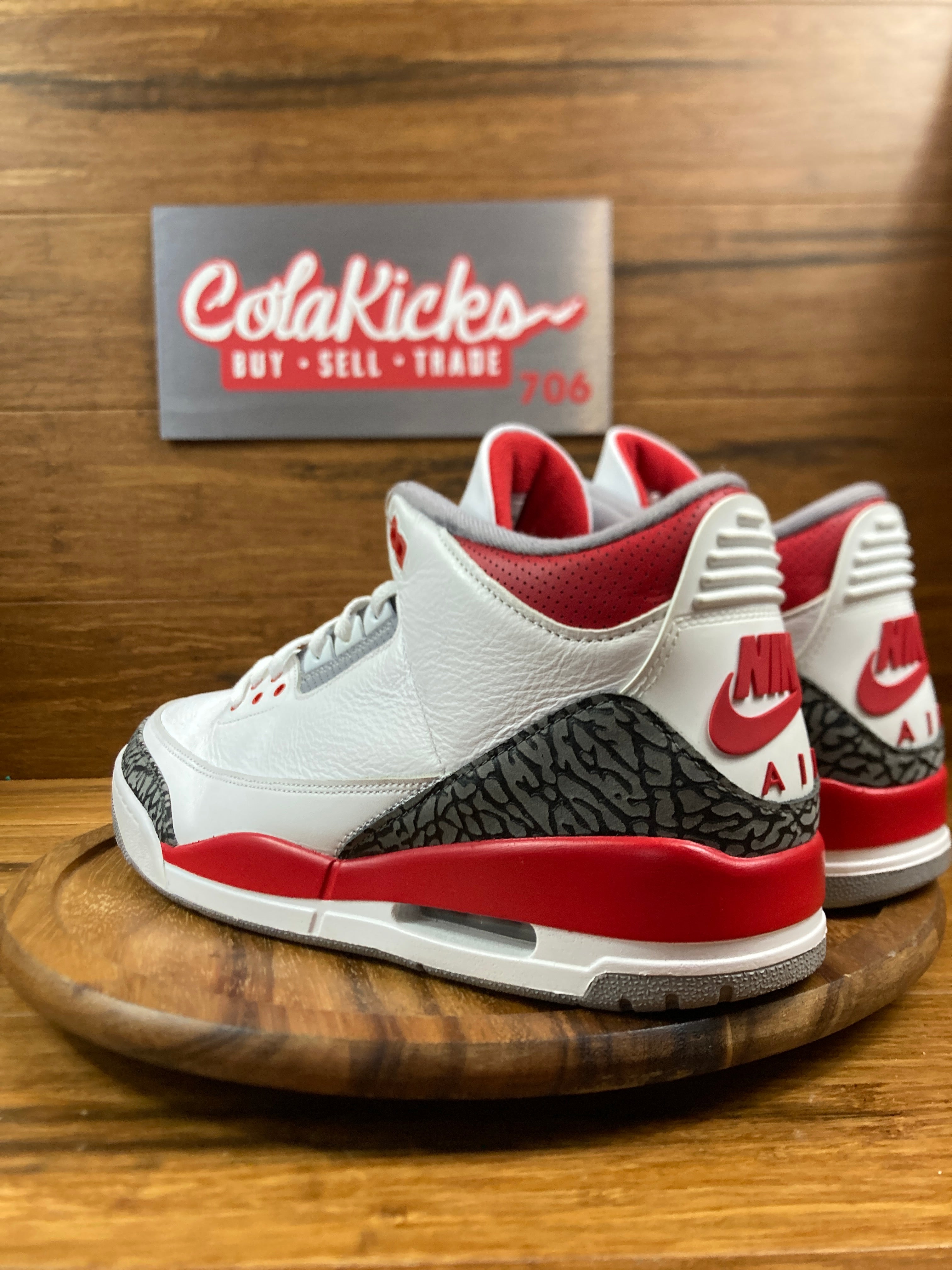 Jordan 3 Retro Fire Red (2022)
