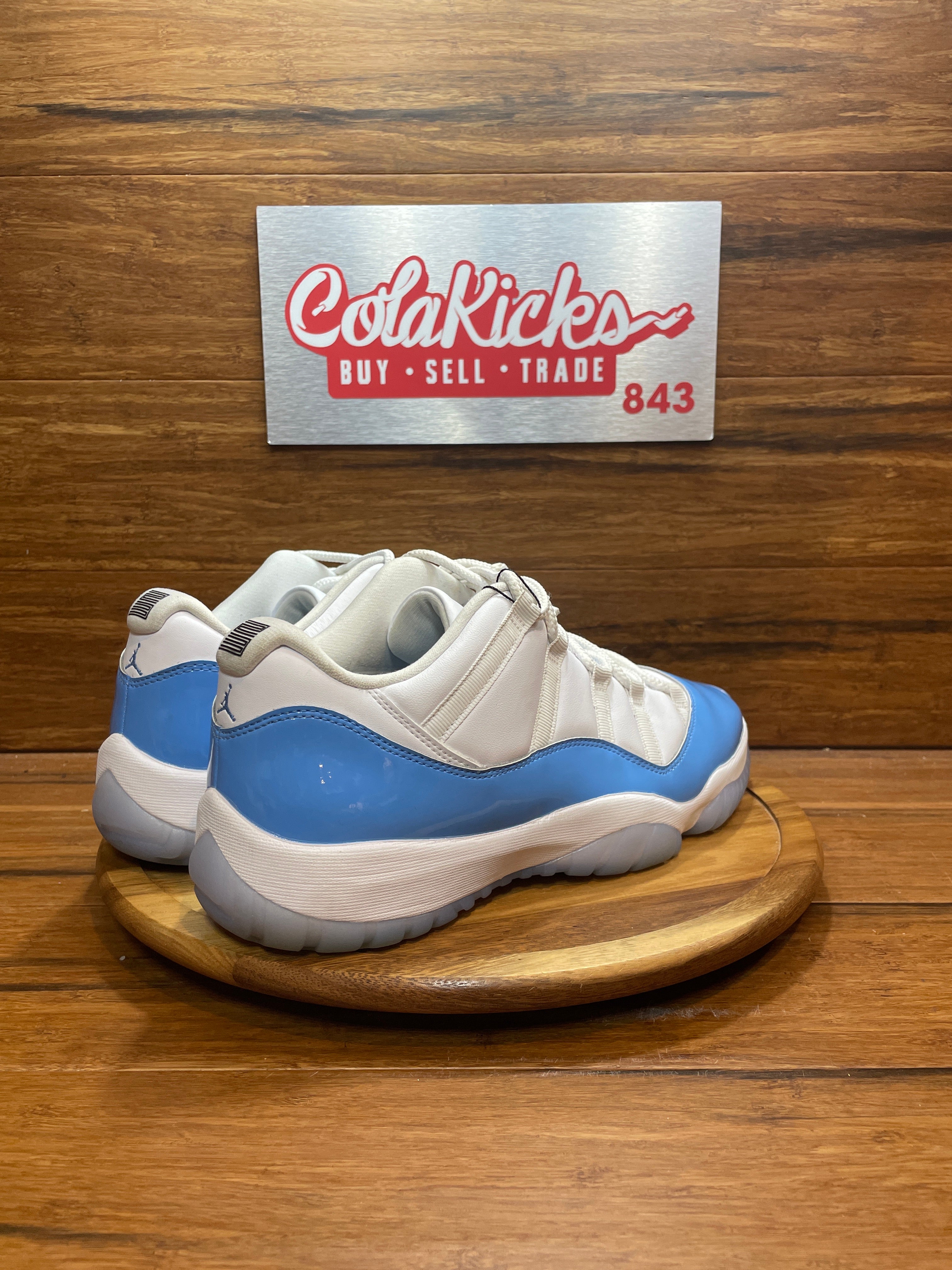 Jordan 11 Retro Low University Blue (2026)