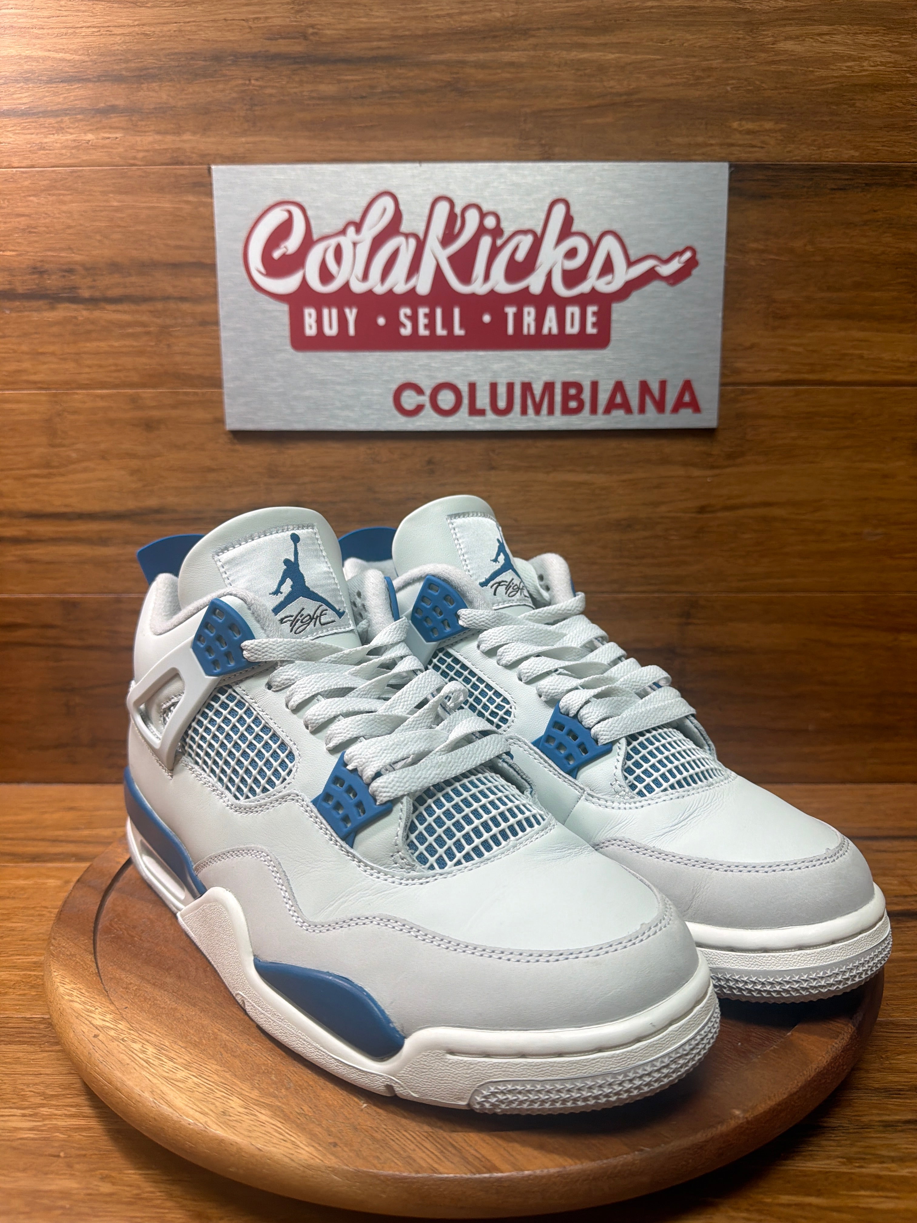 Jordan 4 Retro Military Blue (2024)