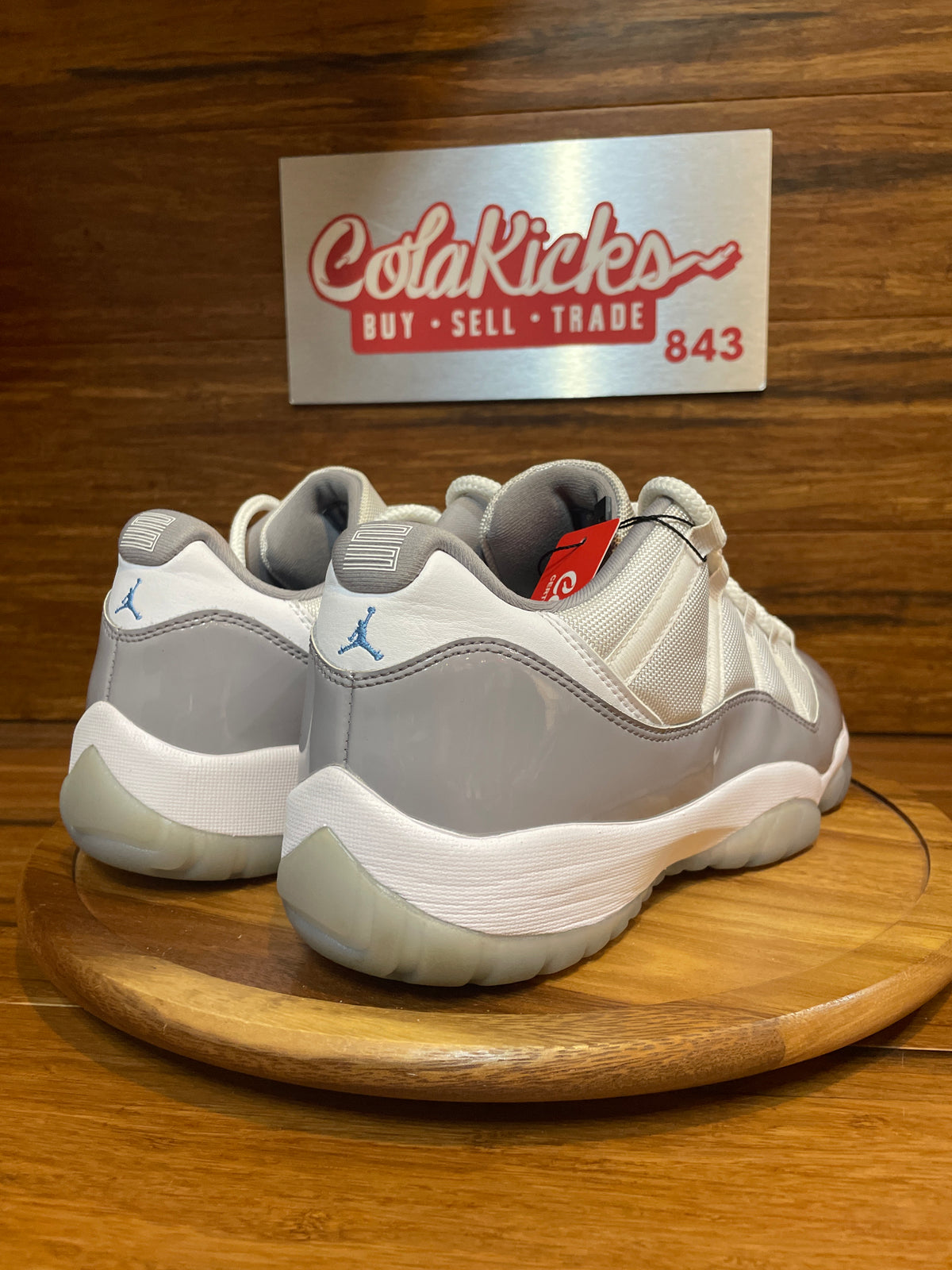 Jordan 11 Retro Low Cement Grey