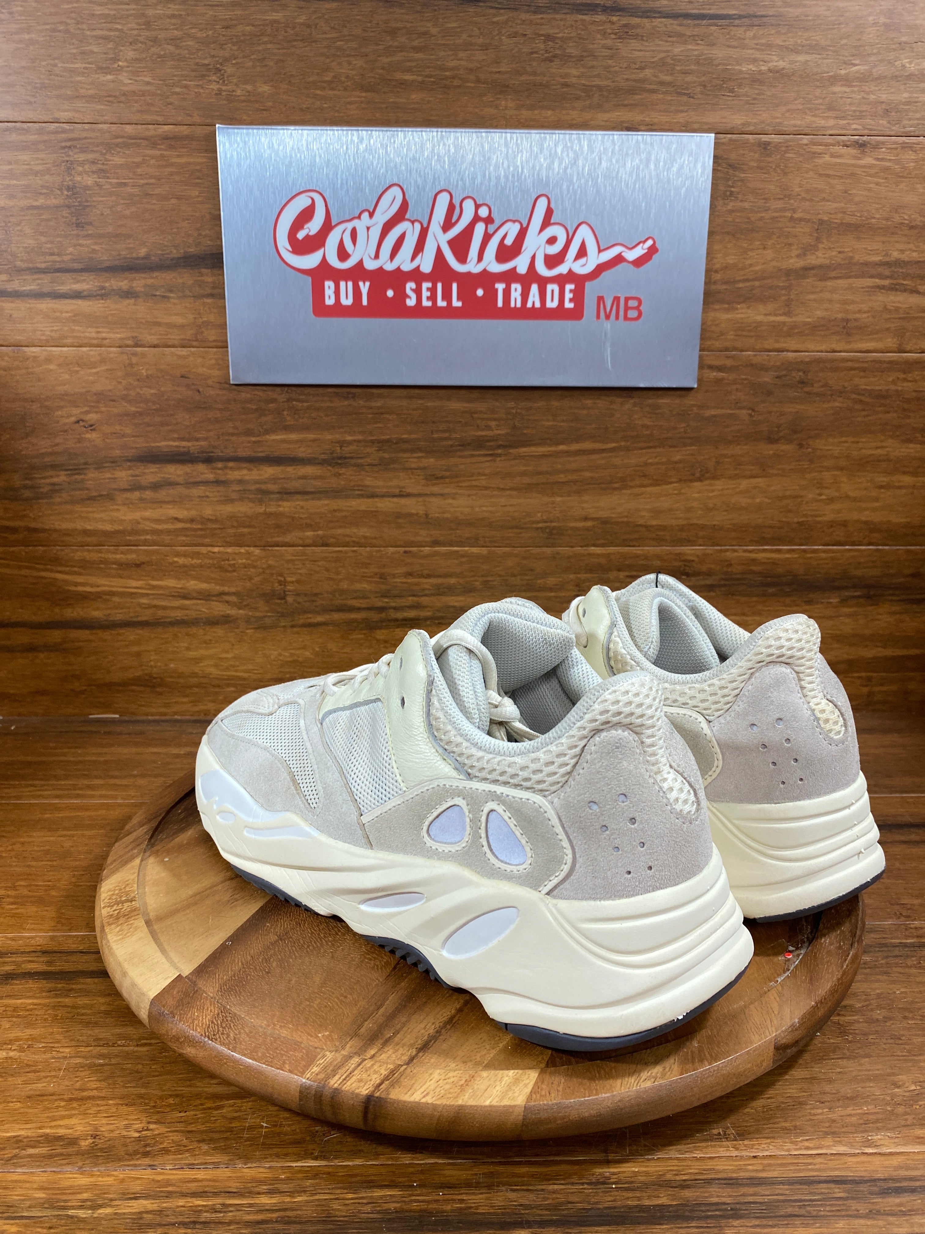 adidas Yeezy Boost 700 Analog