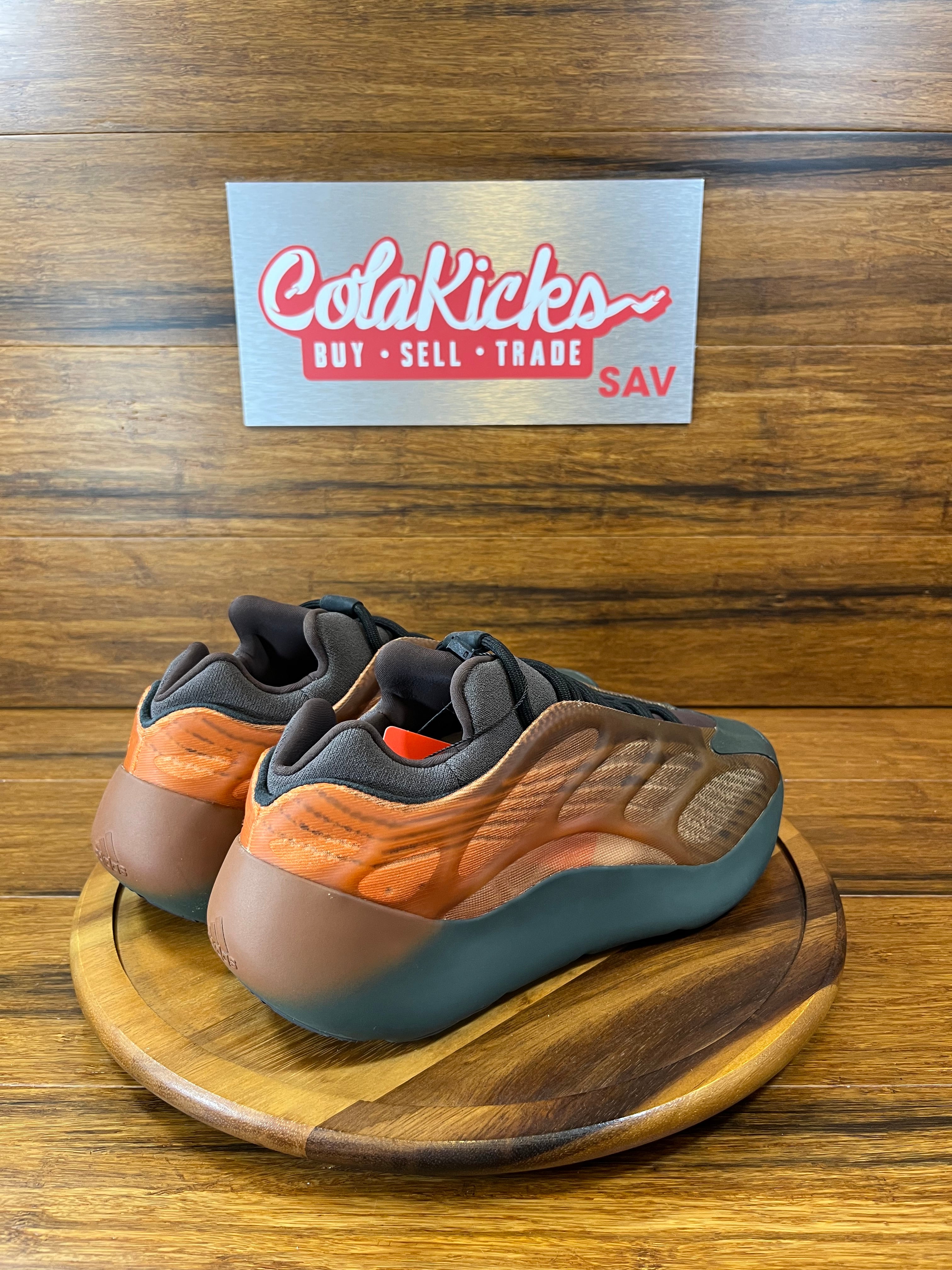 adidas Yeezy 700 V3 Copper Fade