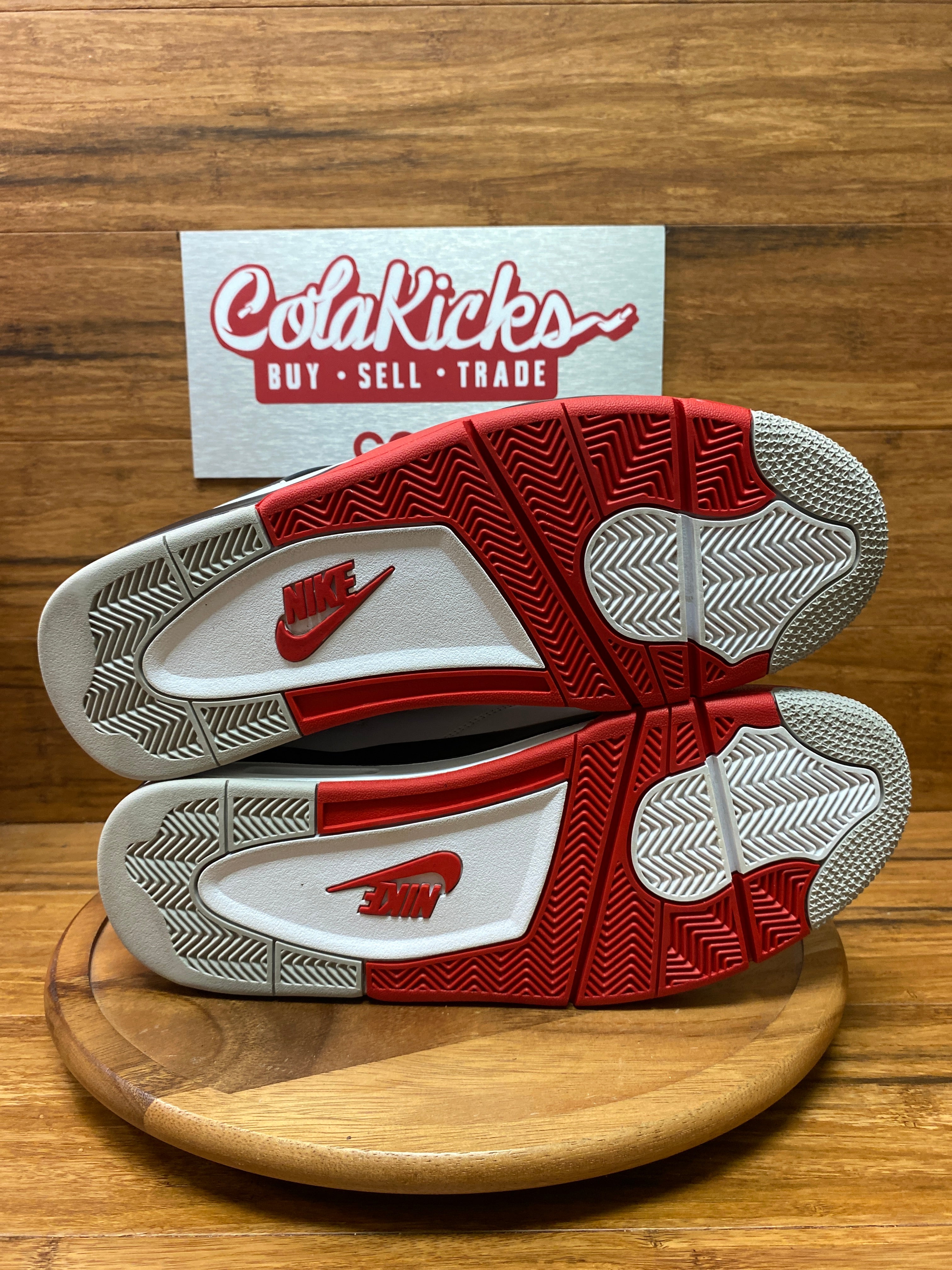 Jordan 4 Retro Fire Red (2020)