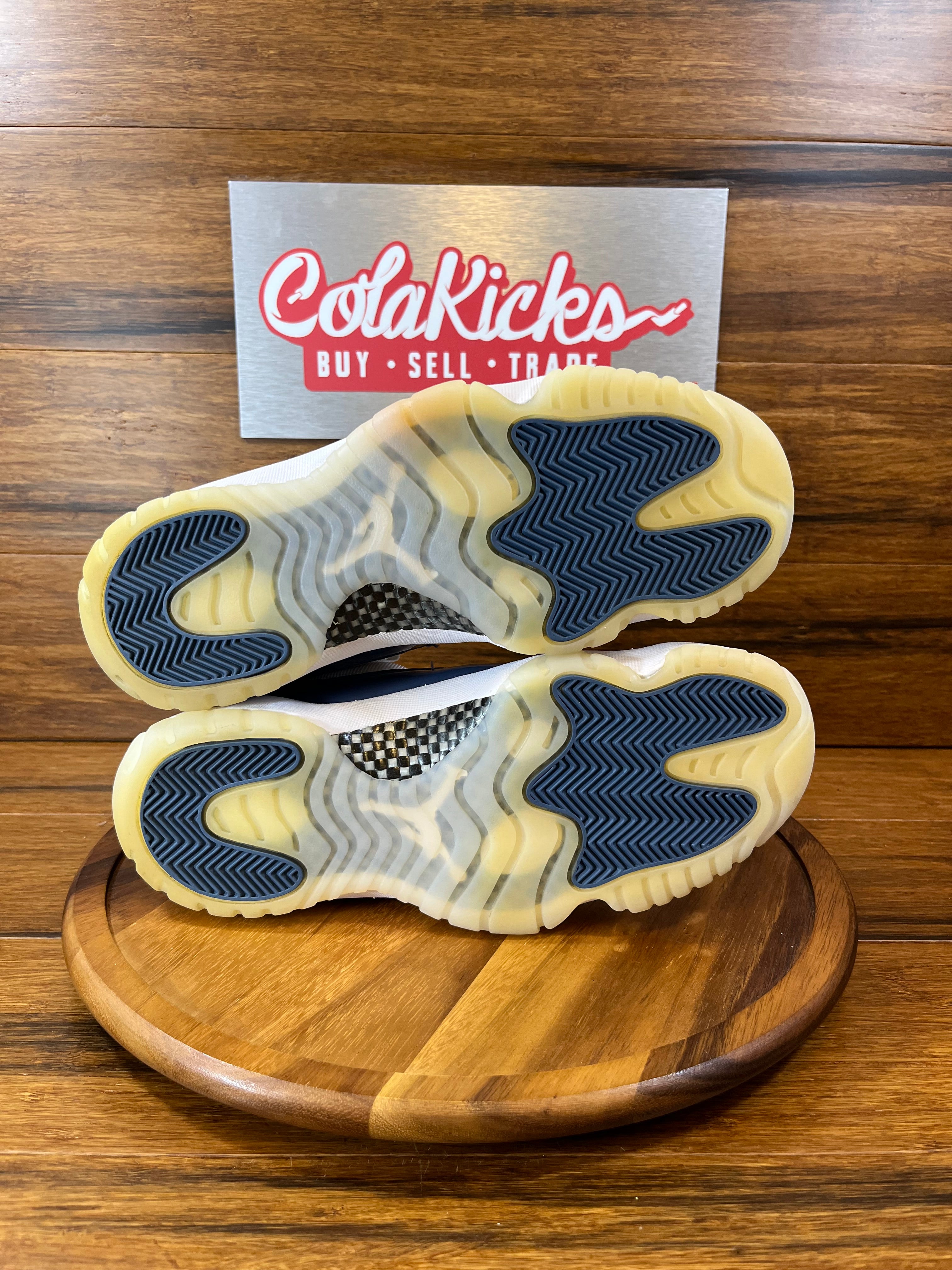 Jordan 11 Retro Low Diffused Blue