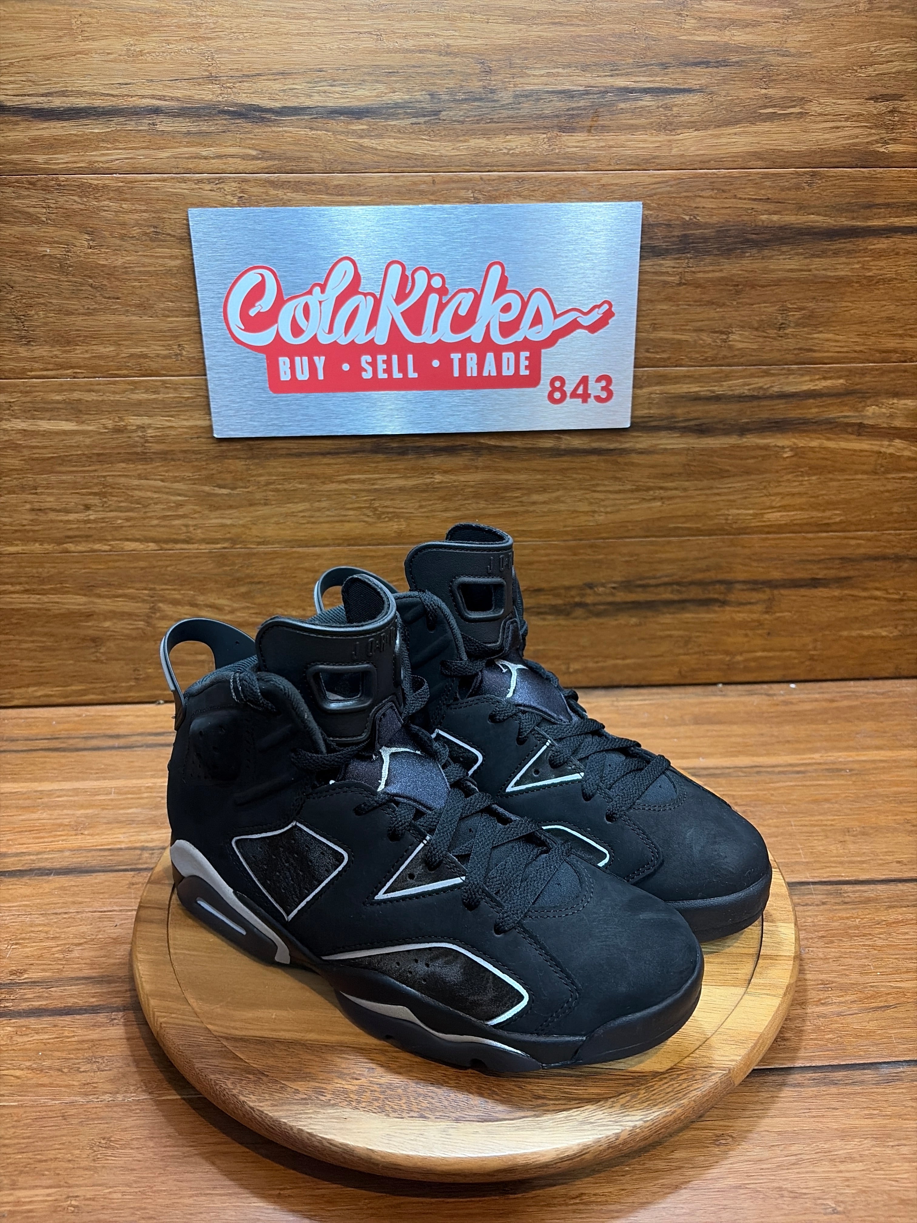 Jordan 6 Retro Cap and Gown