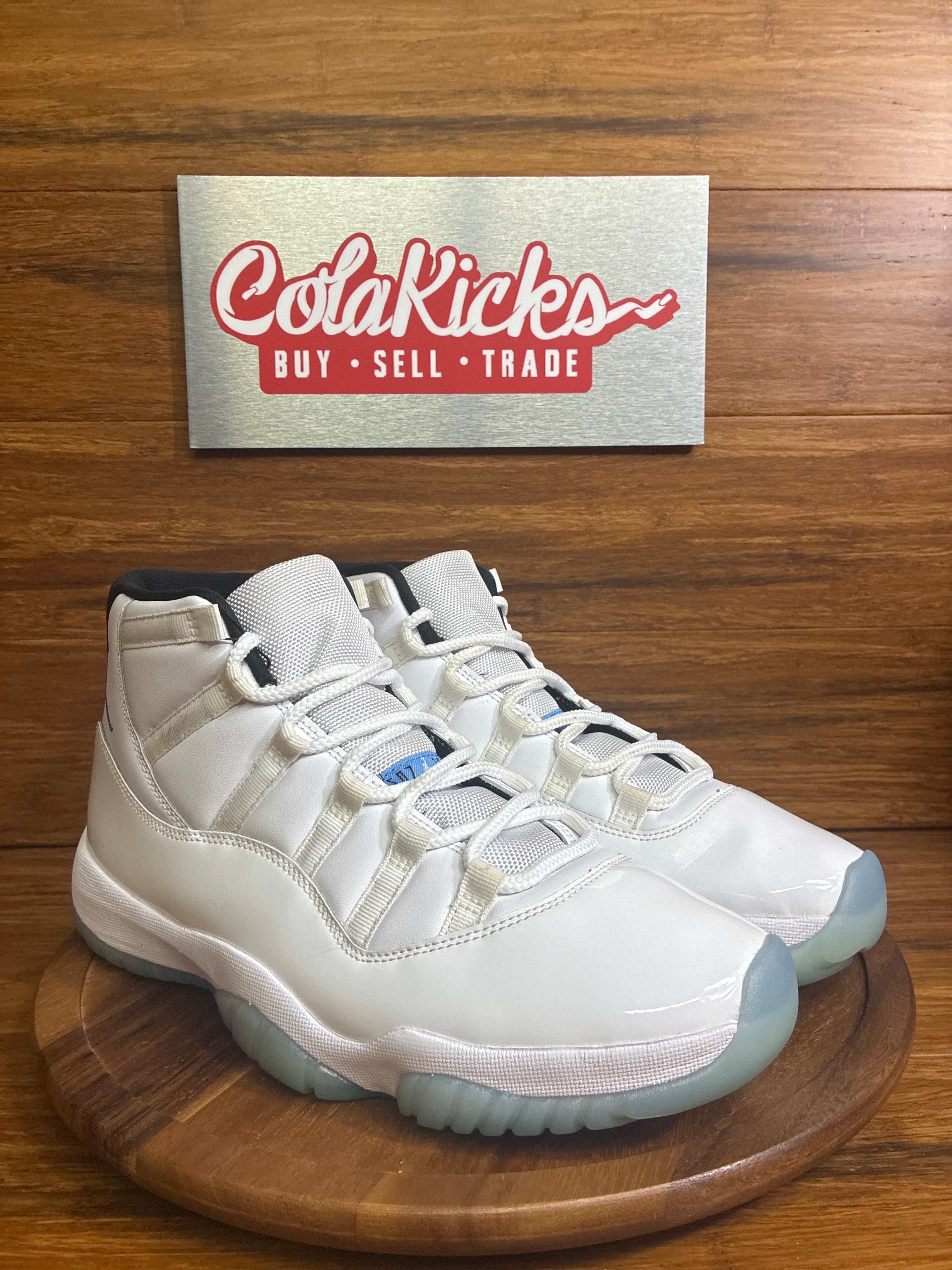 Jordan 11 Retro Legend Blue (2024)