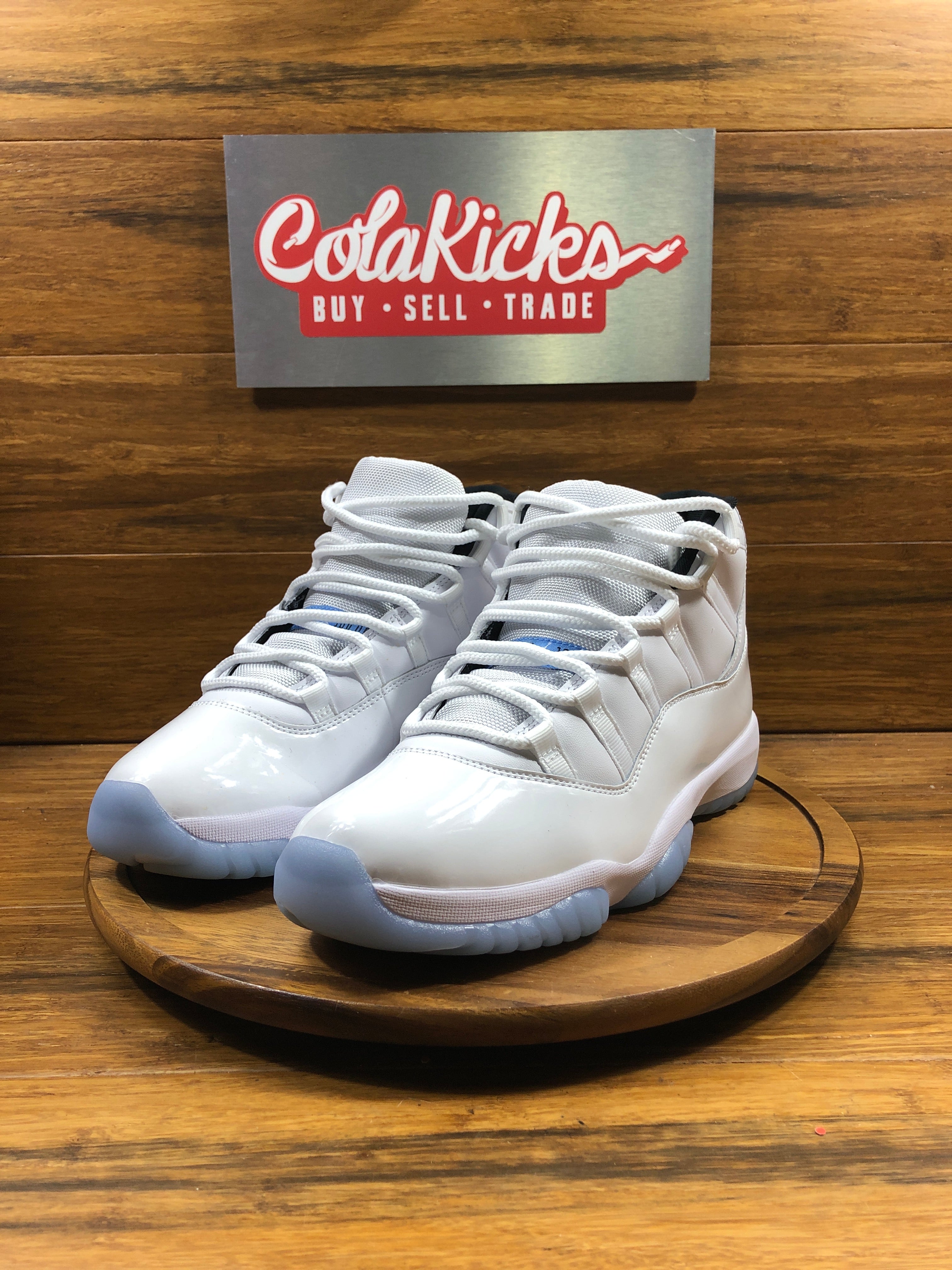 Jordan 11 Retro Legend Blue (2024)