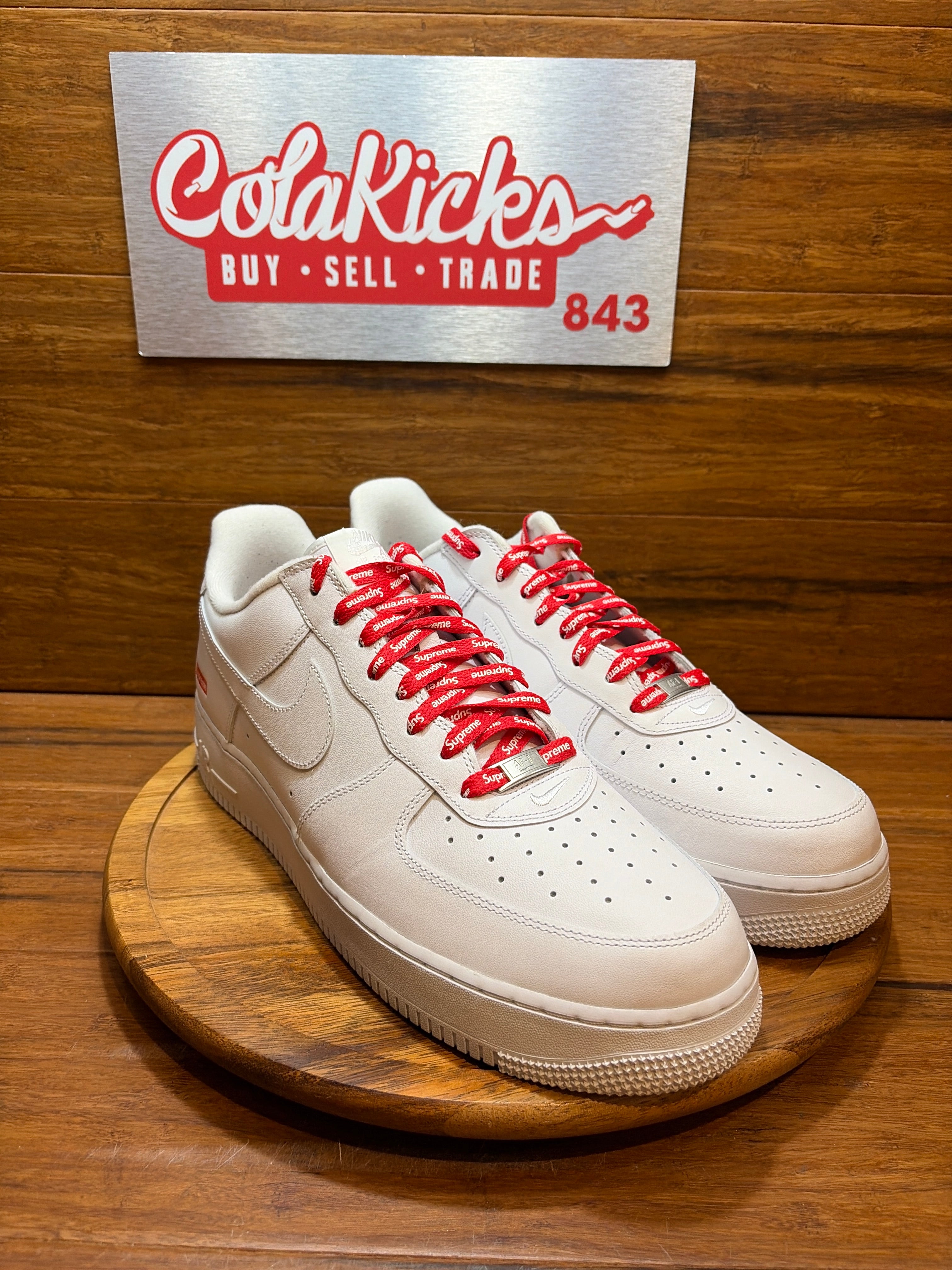 Nike Air Force 1 Low Supreme White